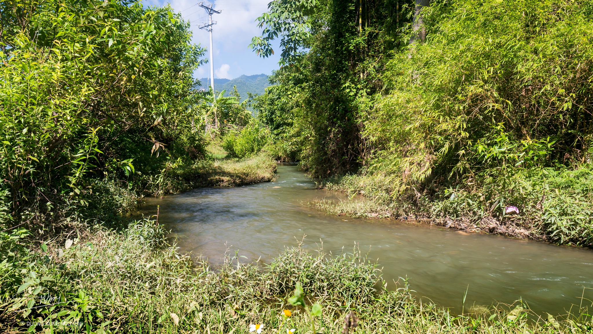 Canon EOS 70D + Canon EF 16-35mm F4L IS USM sample photo. Mai châu hòa bình photography