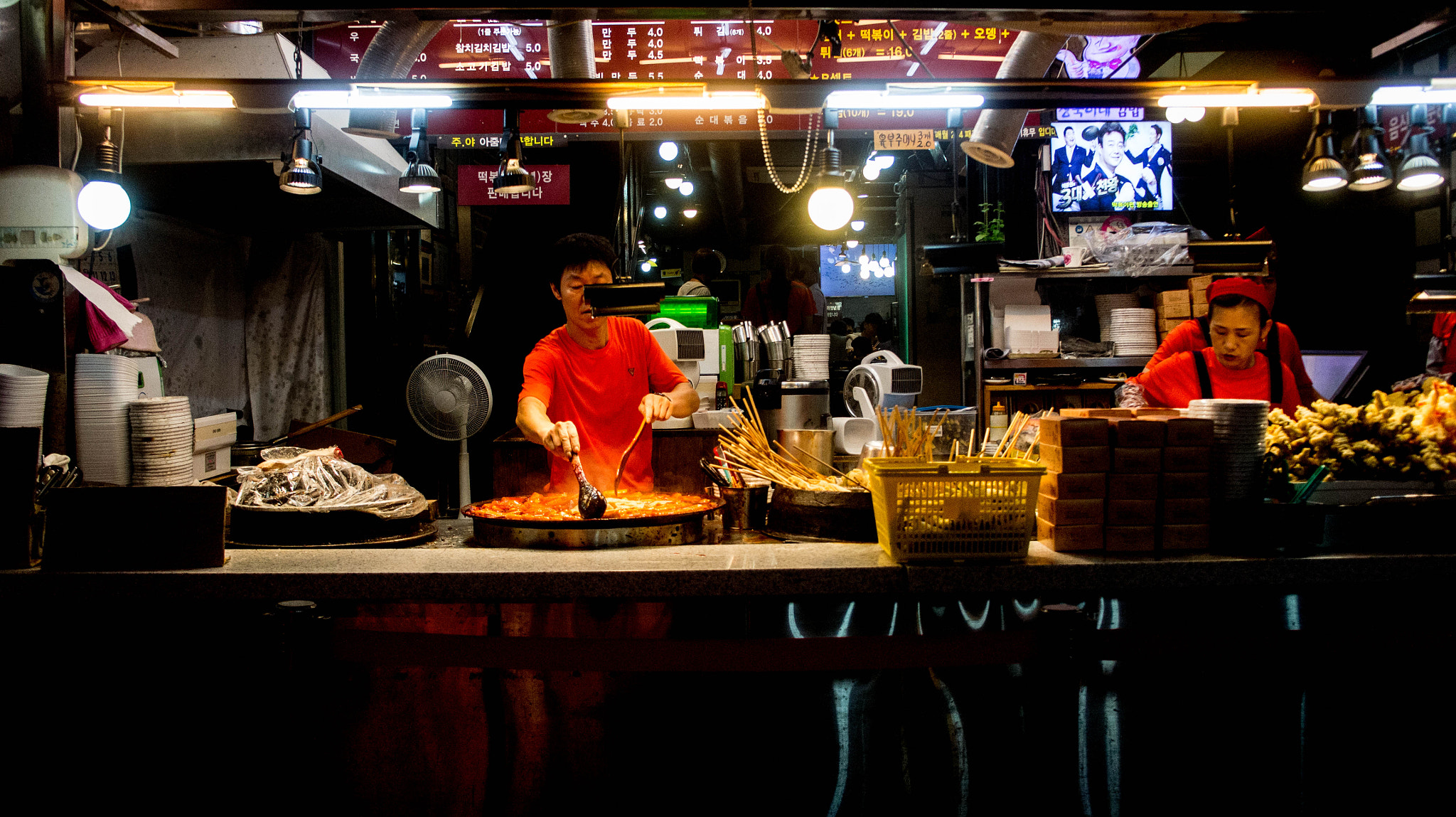 Sony NEX-5C + Sony E 18-55mm F3.5-5.6 OSS sample photo. Street food photography