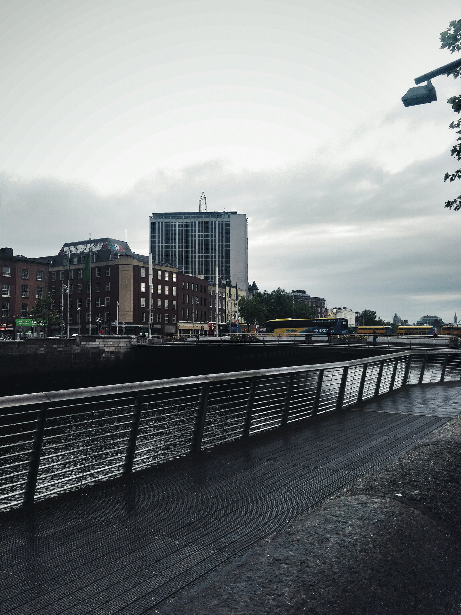 HTC DESIRE EYE sample photo. Eden quay photography