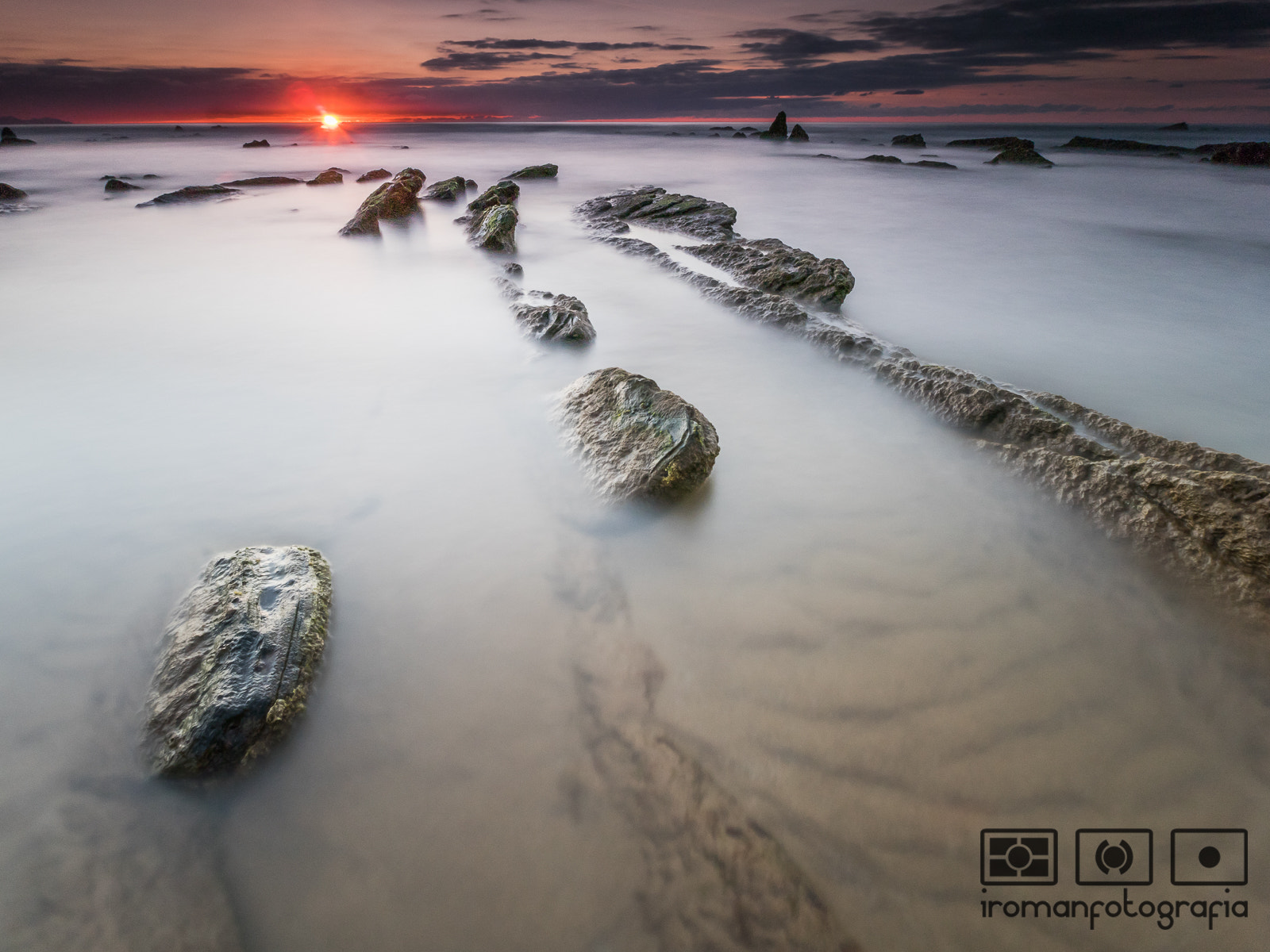 Olympus Zuiko Digital ED 9-18mm F4.0-5.6 sample photo. Sol de agosto photography