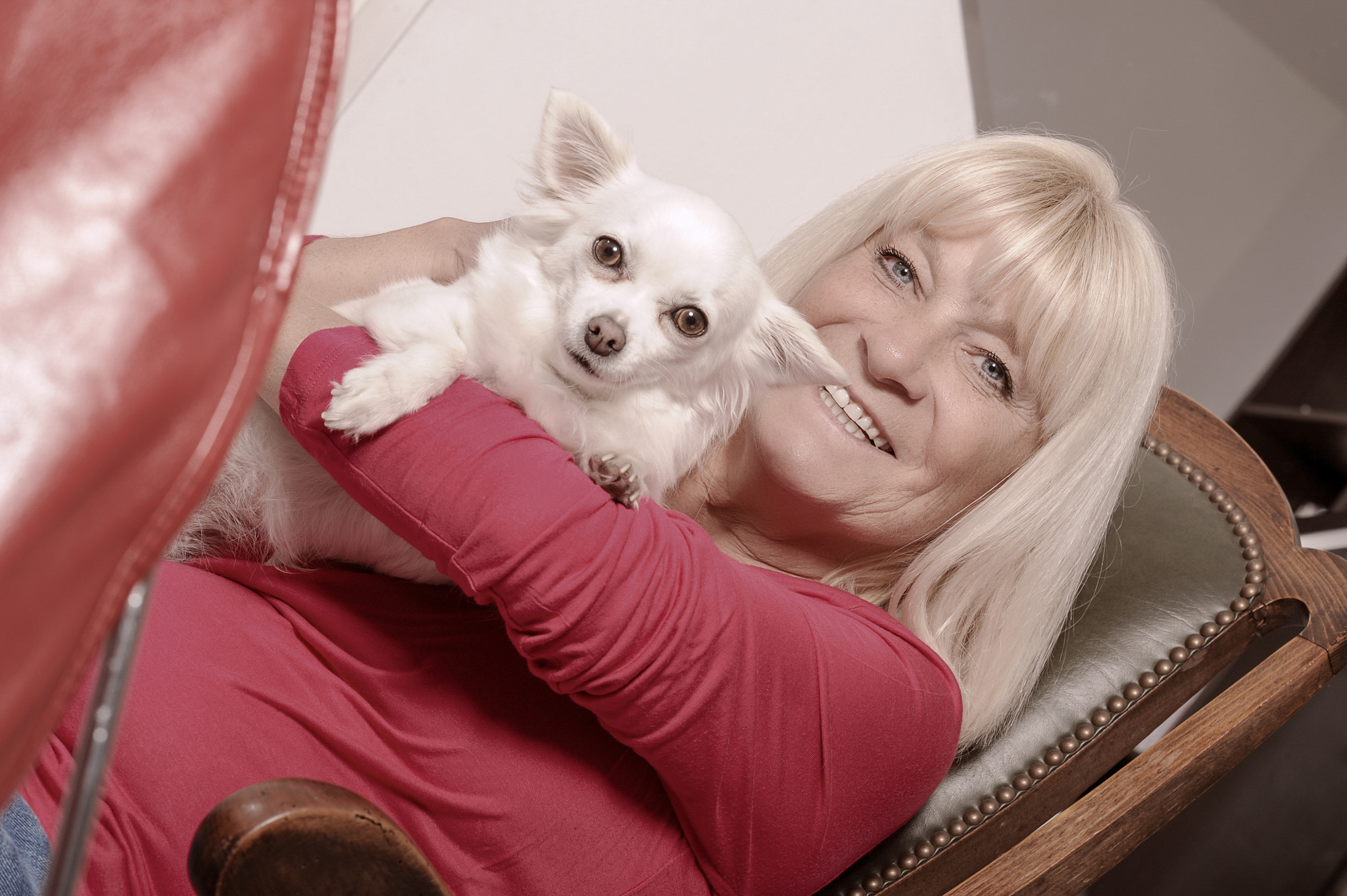 Nikon D3S + Nikon AF-S Nikkor 85mm F1.4G sample photo. Mature woman with her dog at home photography