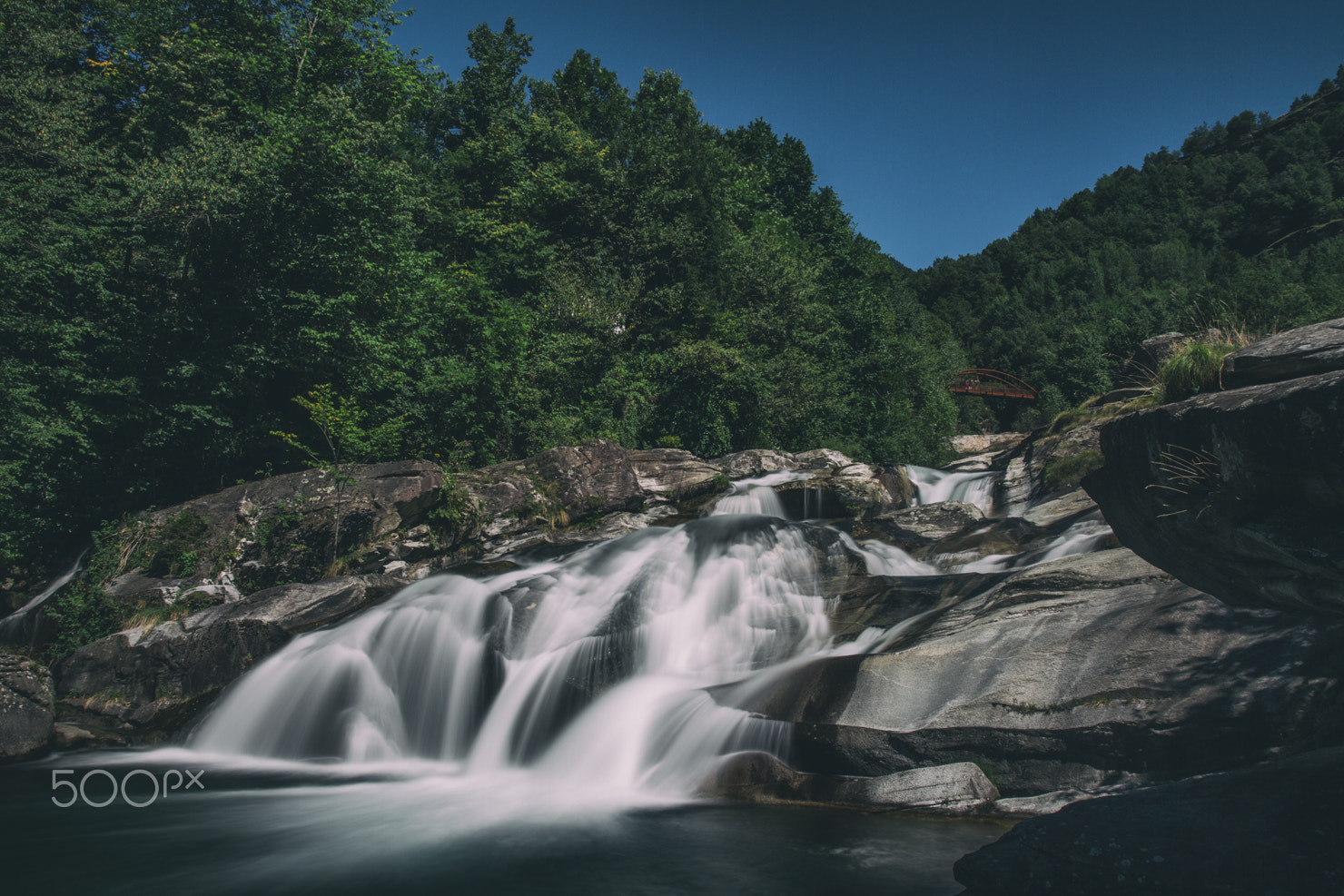 Sigma 17-35mm f/2.8-4 EX DG Aspherical HSM sample photo. Waterfall photography