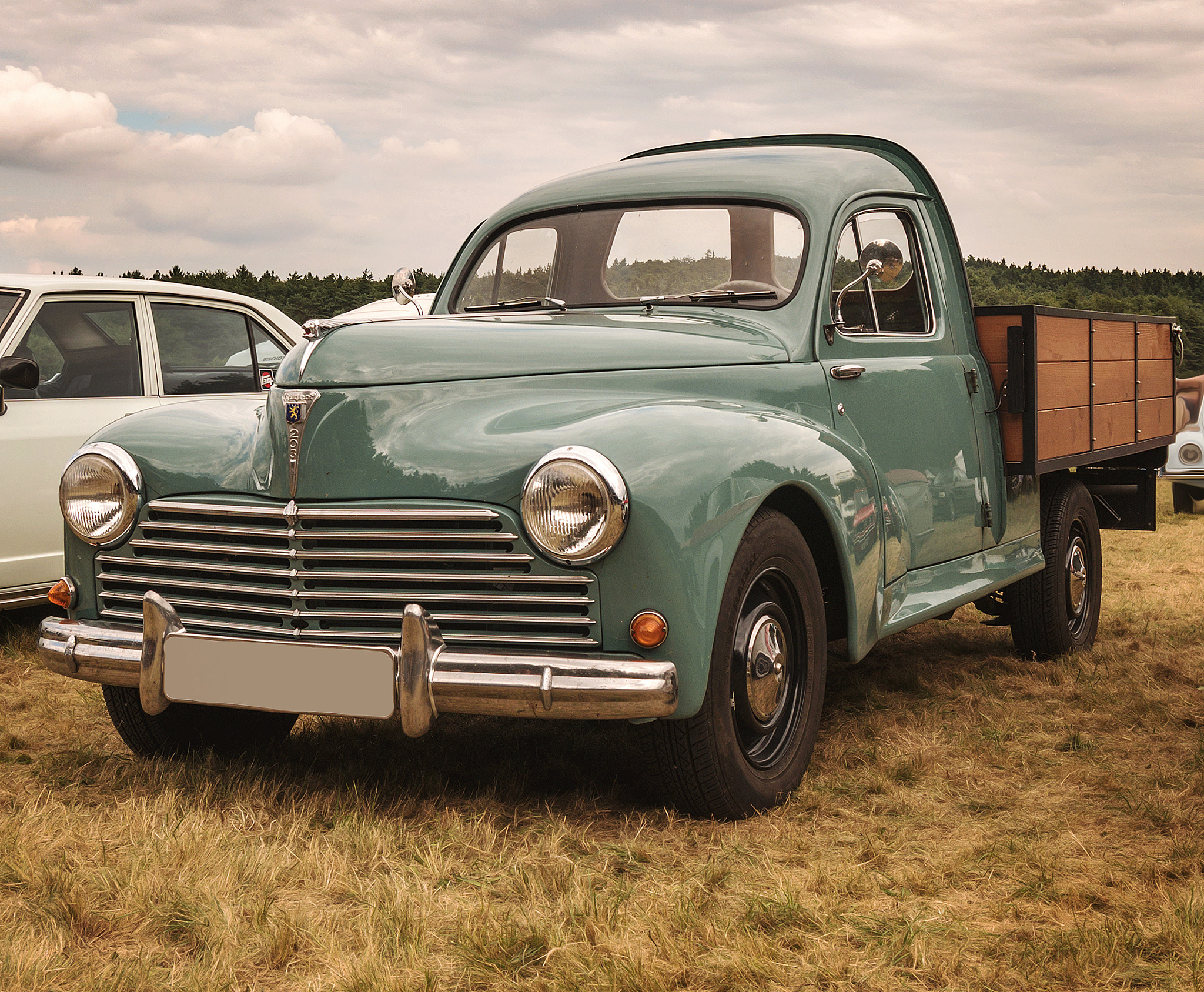 Panasonic Lumix DMC-GX85 (Lumix DMC-GX80 / Lumix DMC-GX7 Mark II) sample photo. "oldtimer!" photography