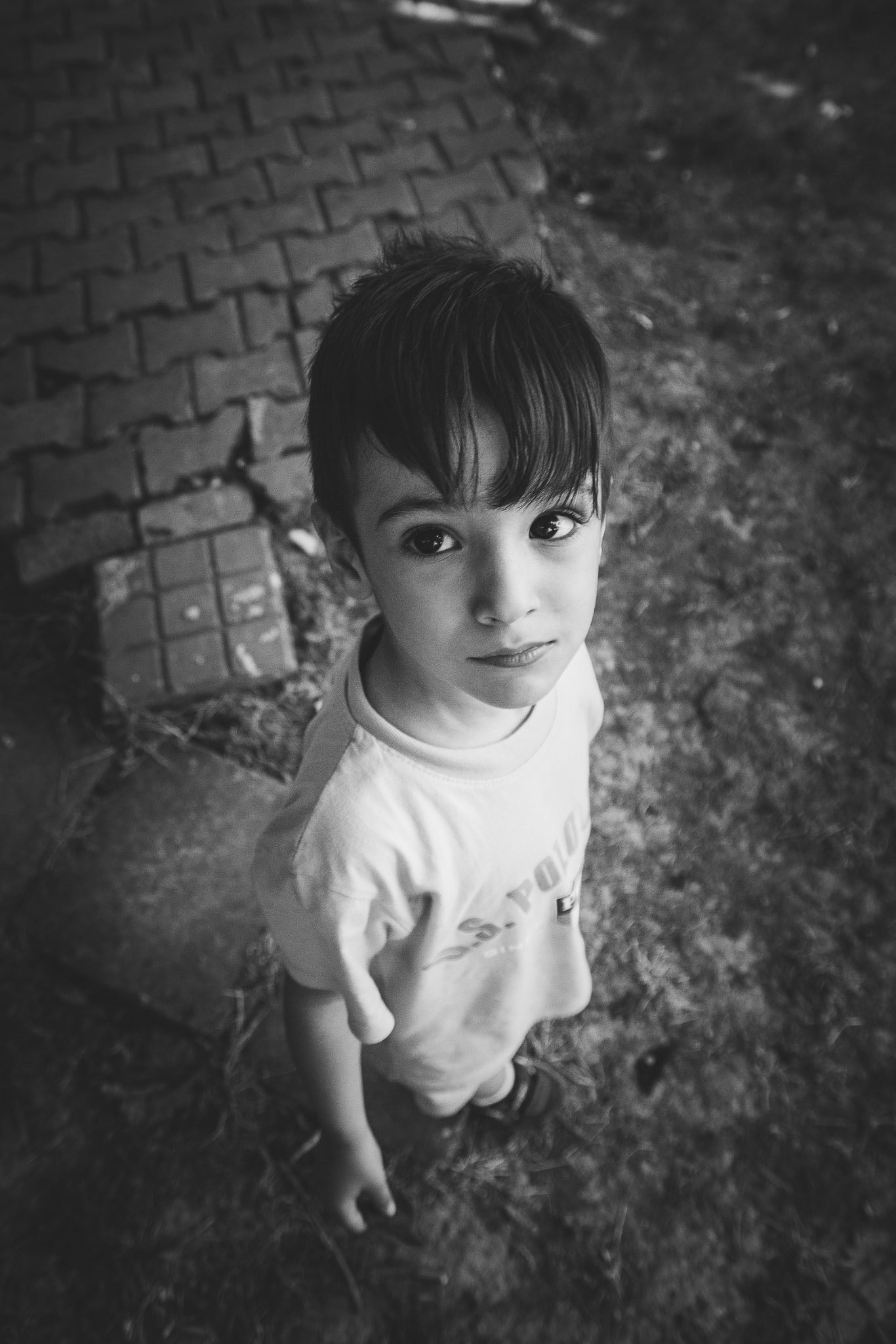 Tamron SP AF 17-50mm F2.8 XR Di II LD Aspherical (IF) sample photo. Bw portrait photography