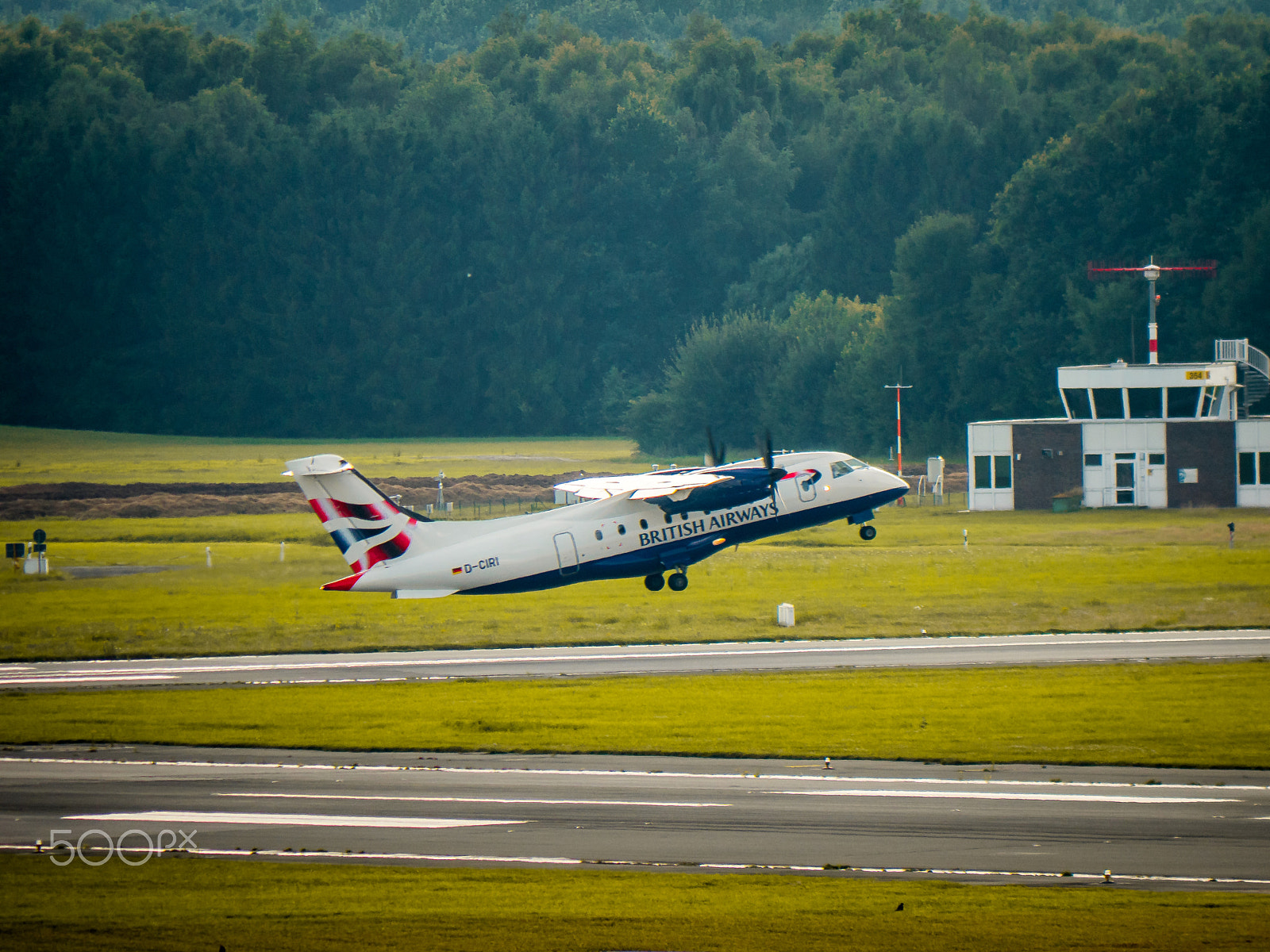 Panasonic Lumix DMC-GH4 sample photo. British airways embraer (?) photography