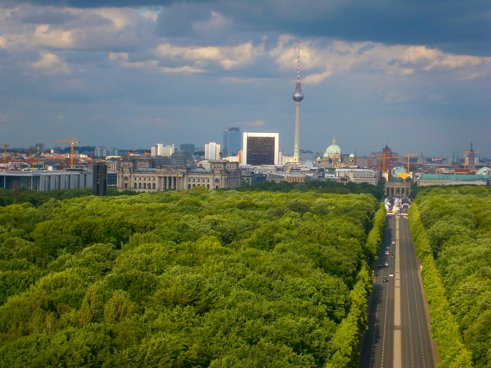 Olympus VG120,D705 sample photo. Berlin photography