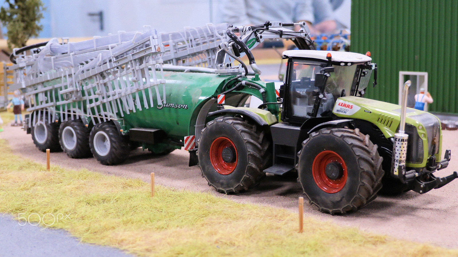 Canon XC10 sample photo. Claas 5000 xerion photography