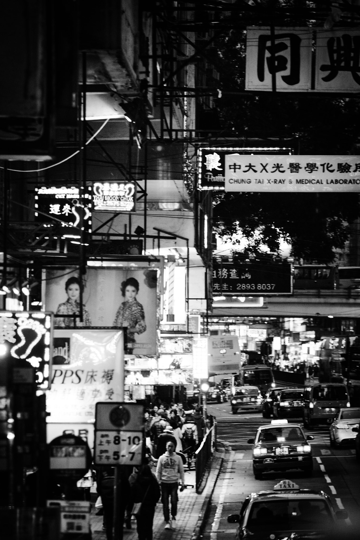 Canon EOS-1D Mark III sample photo. Night walk. hong kong. photography