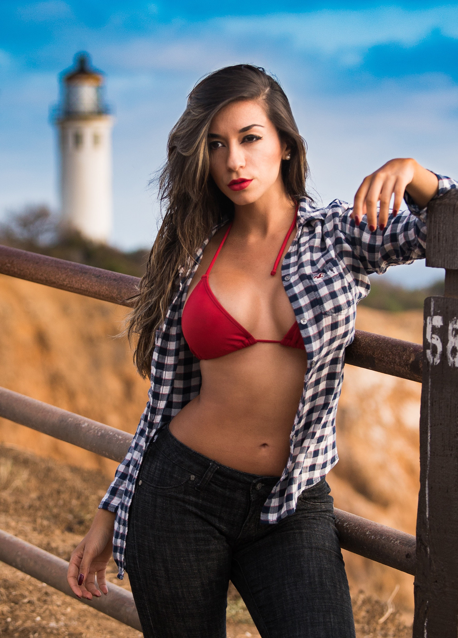 Sony a7S + Canon EF 70-200mm F4L IS USM sample photo. Meli and the lighthouse photography