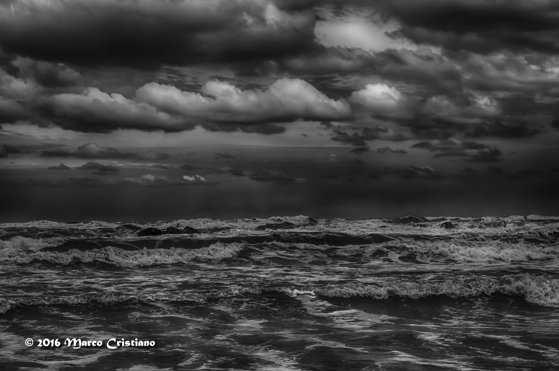 Nikon D300 + AF Nikkor 50mm f/1.4 sample photo. Mare mosso... photography