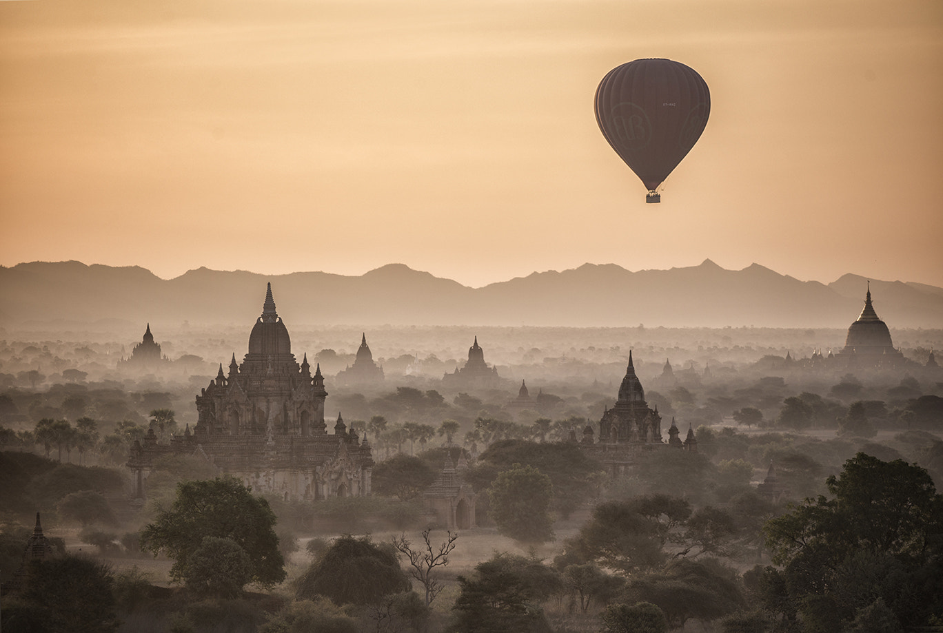 smc PENTAX-FA645 150-300mm F5.6 ED [IF] sample photo. Bagan morning photography