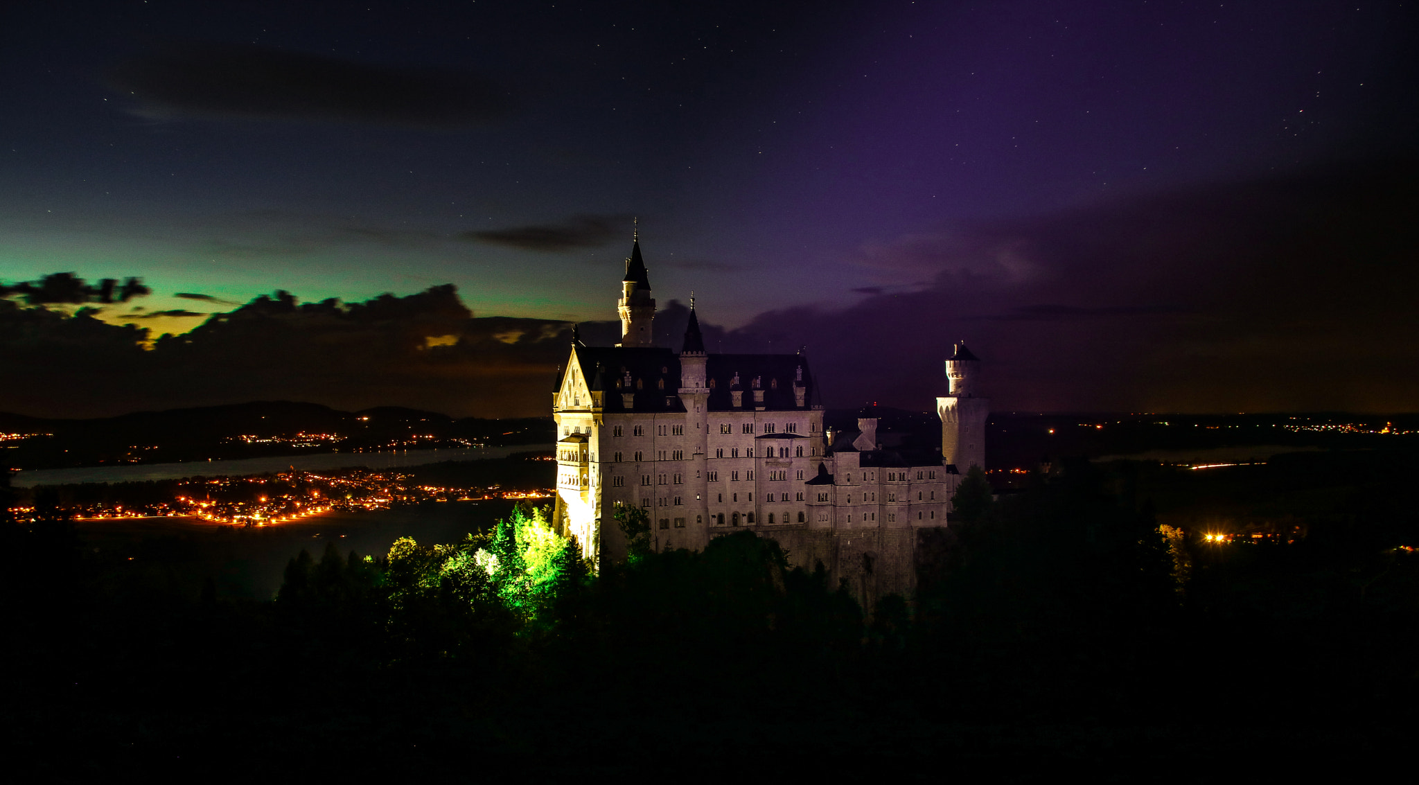 Canon EOS 80D + Canon TS-E 90mm F2.8 Tilt-Shift sample photo. Neuschwanstein castle photography