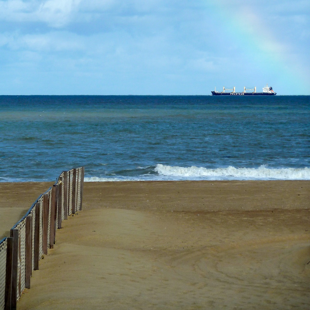 Leica V-Lux 20 sample photo. Under the rainbow photography