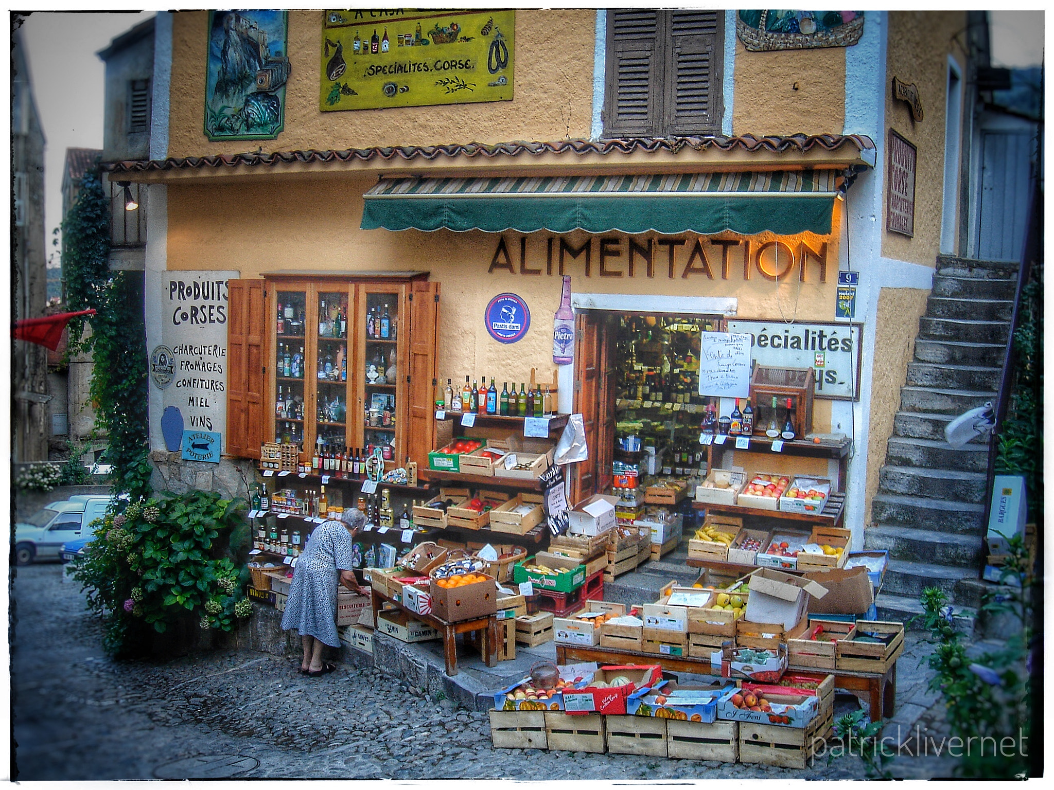 Sony DSC-T3 sample photo. Épicerie à corte, corse photography