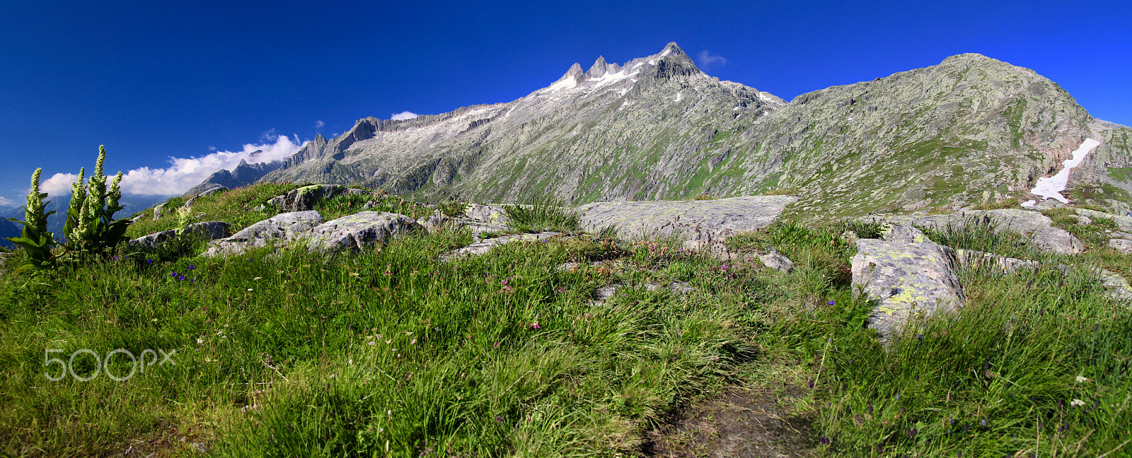 Sigma 17-70mm F2.8-4 DC Macro OS HSM sample photo. Auf dem grimselpass 2165 m.ü.m photography