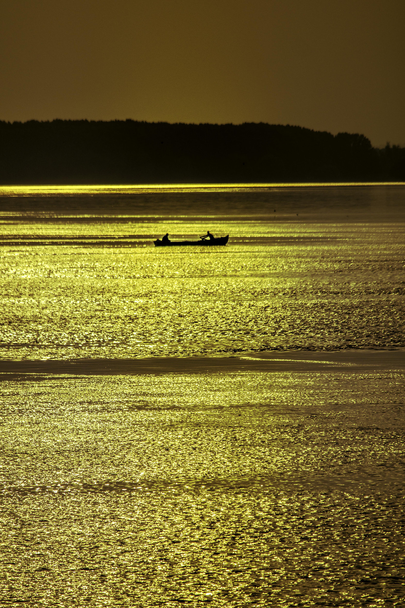 Samsung NX30 + Samsung NX 50-200mm F4-5.6 ED OIS sample photo. Sunset on danube river photography