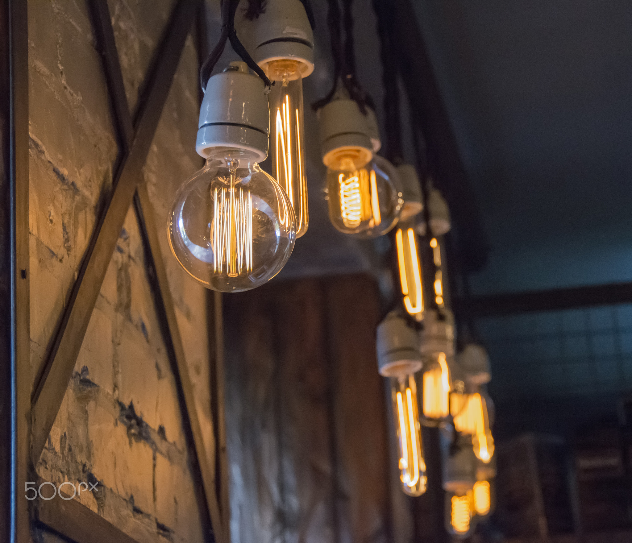 Incandescent lamps