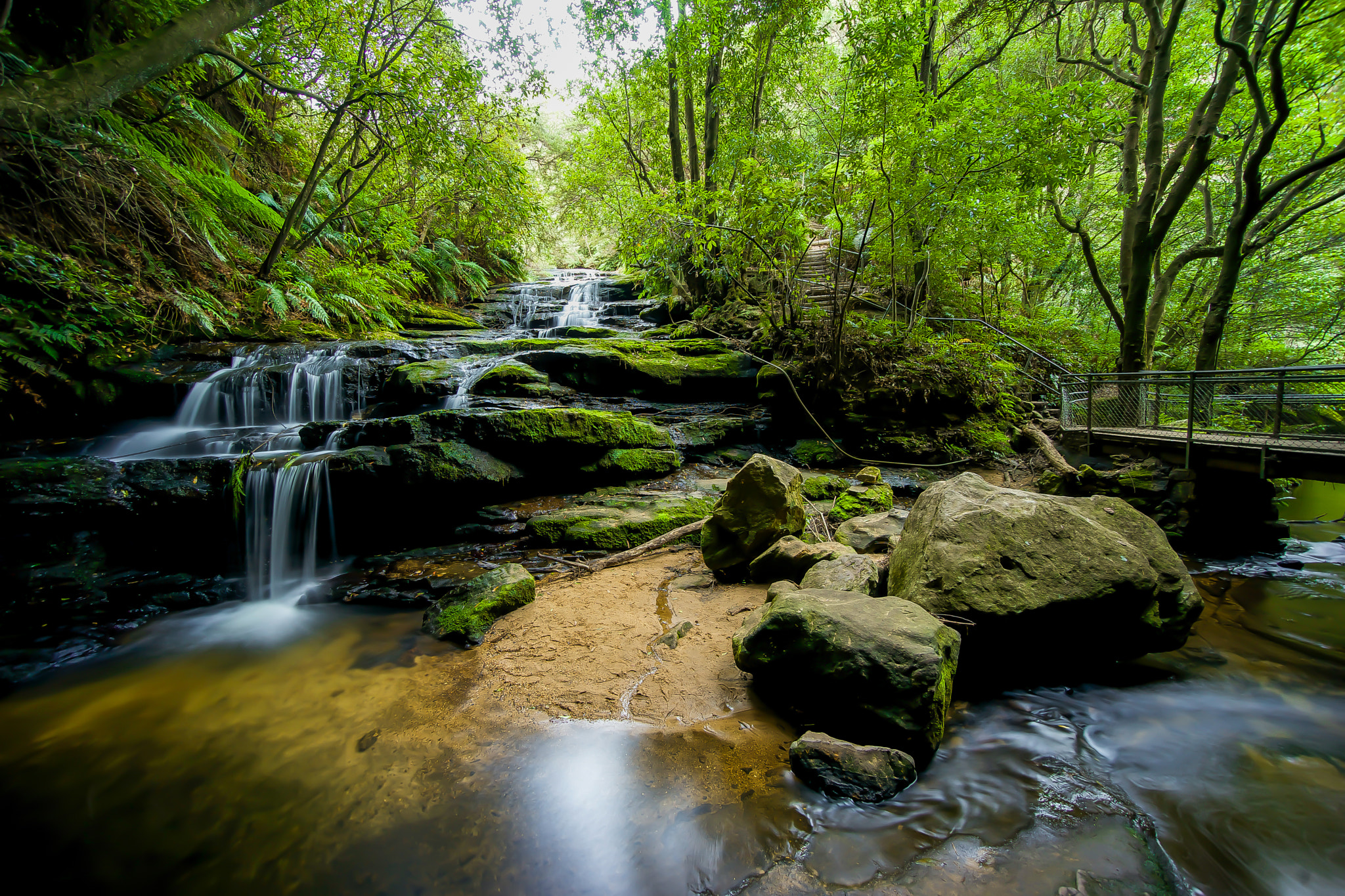 Sony a7 + Sony E 10-18mm F4 OSS sample photo. The curves. photography