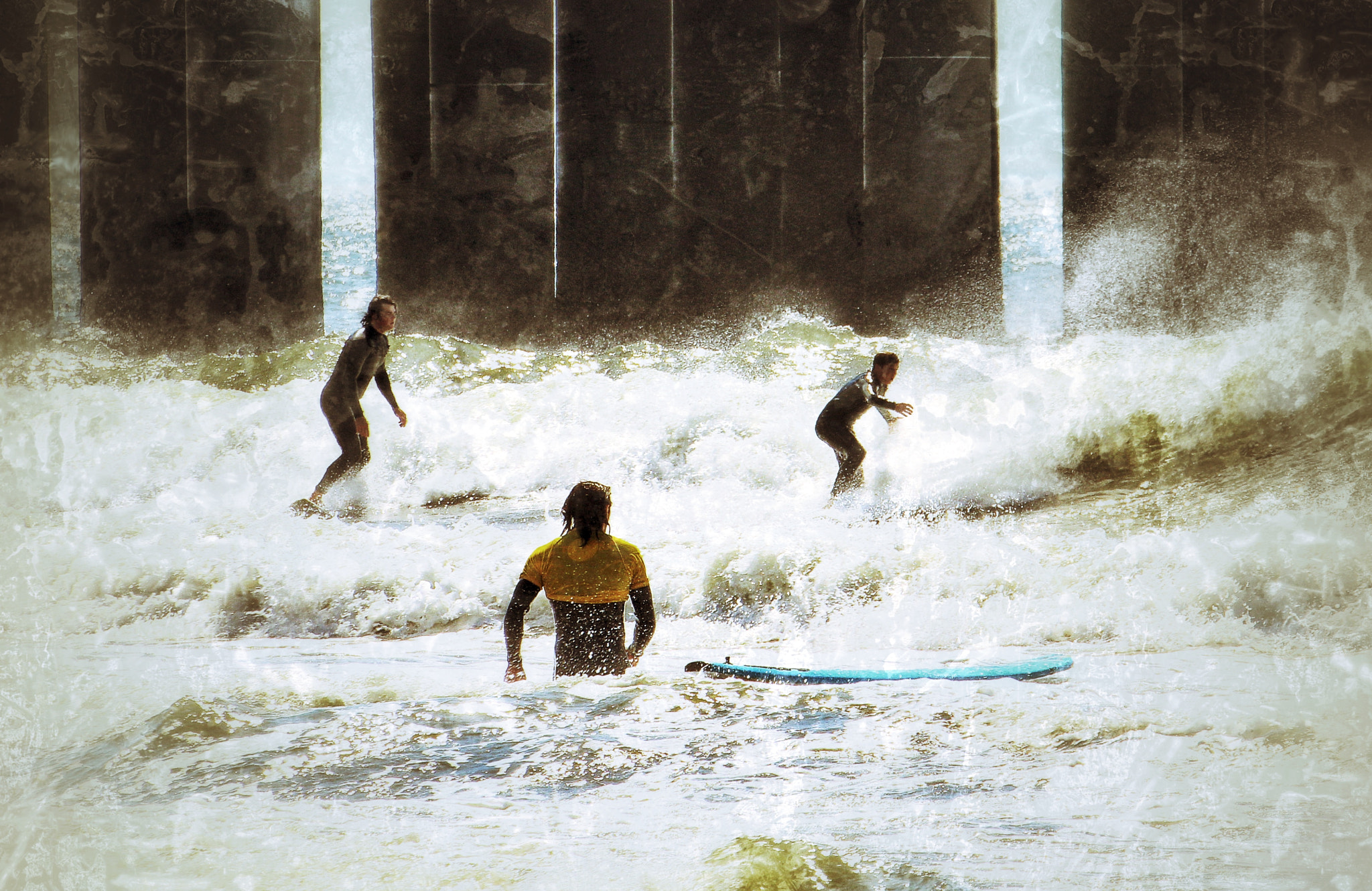 Canon EF 70-300mm F4-5.6L IS USM sample photo. Grunge effect, surfer series photography