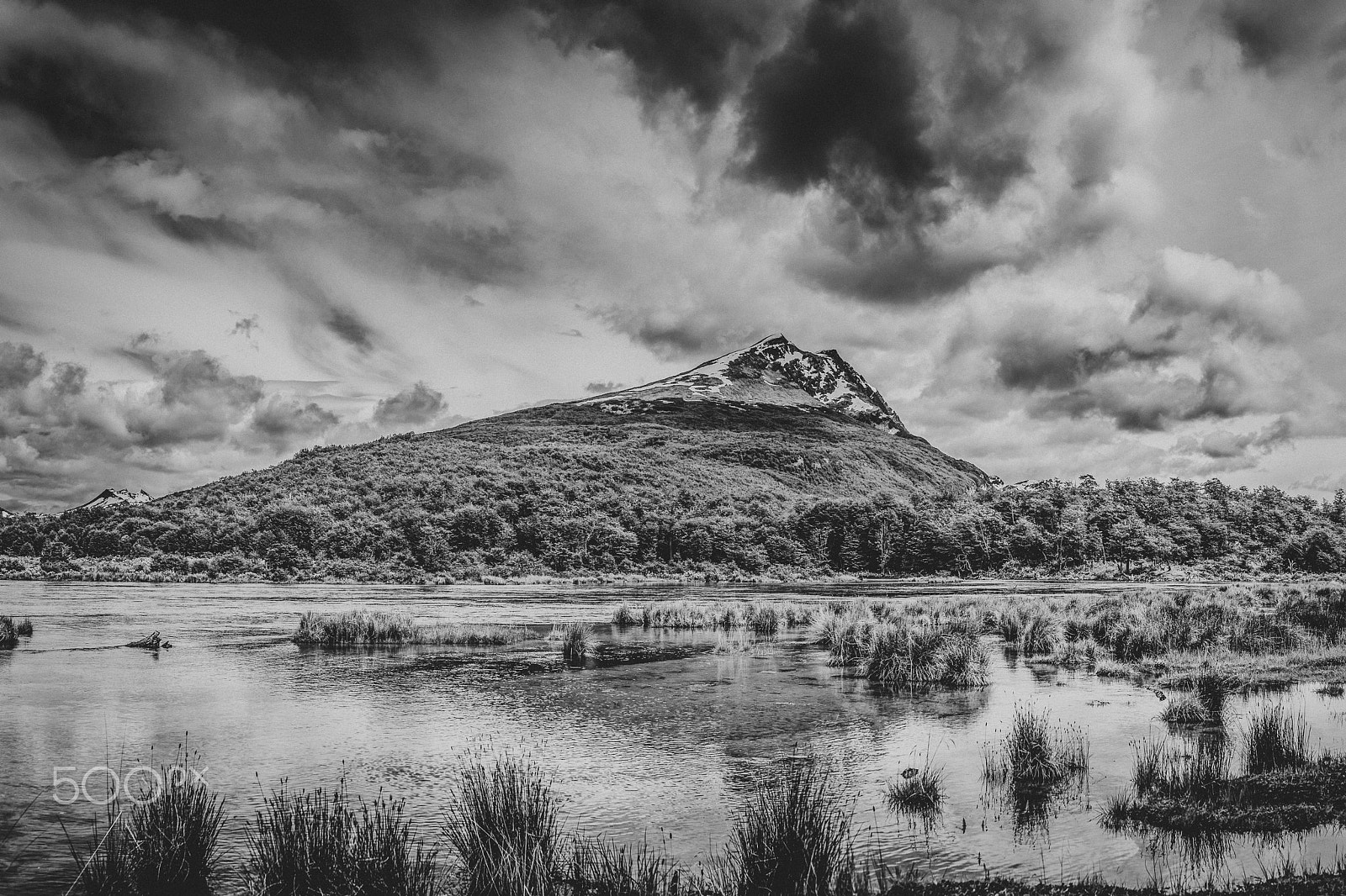 Canon EOS-1D X + Canon EF 35mm F1.4L USM sample photo. Roca lake photography