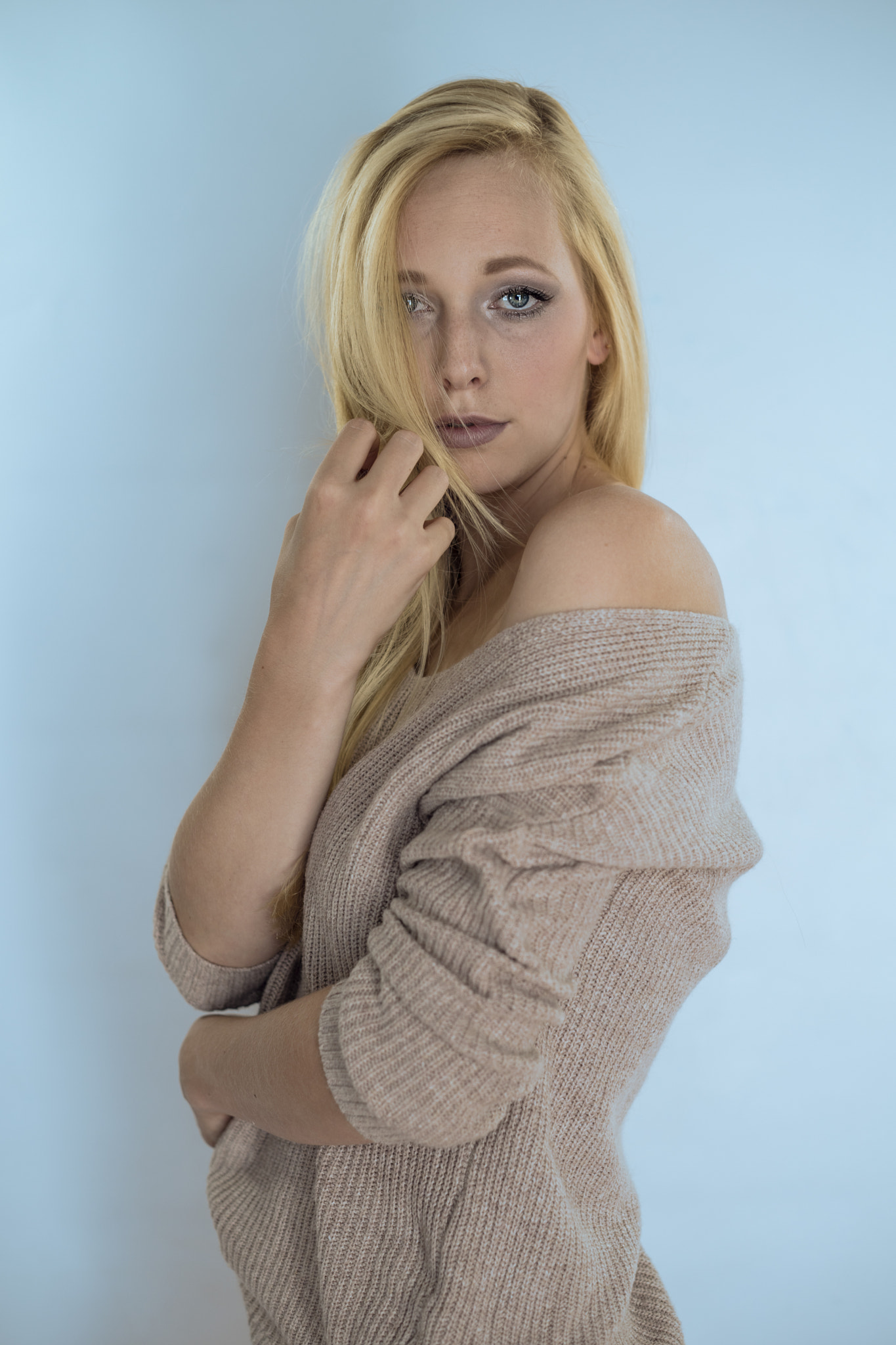 E 50mm F2 sample photo. Ines photography