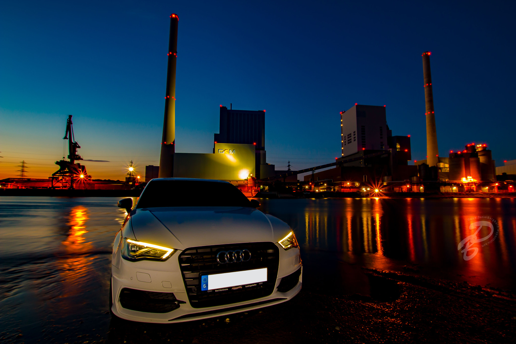 Sigma 10-20mm F3.5 EX DC HSM sample photo. Audi a3 night photography