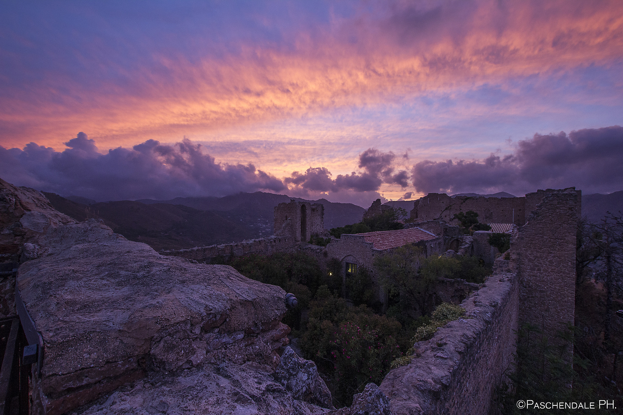 Sigma 10-20mm F3.5 EX DC HSM sample photo. Medieval sunset  photography