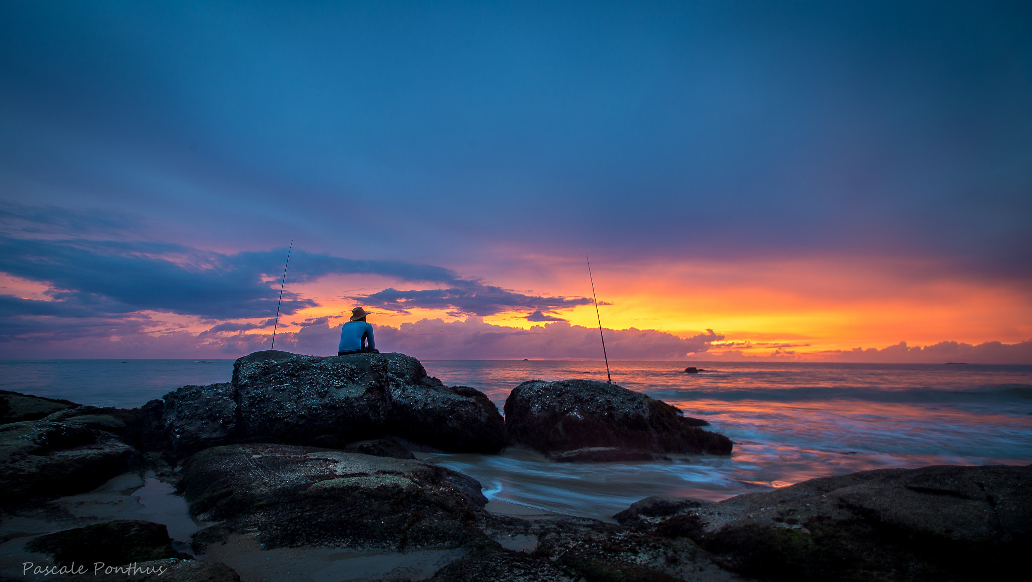 Sigma 10-20mm F3.5 EX DC HSM sample photo. Sunset fisherman photography