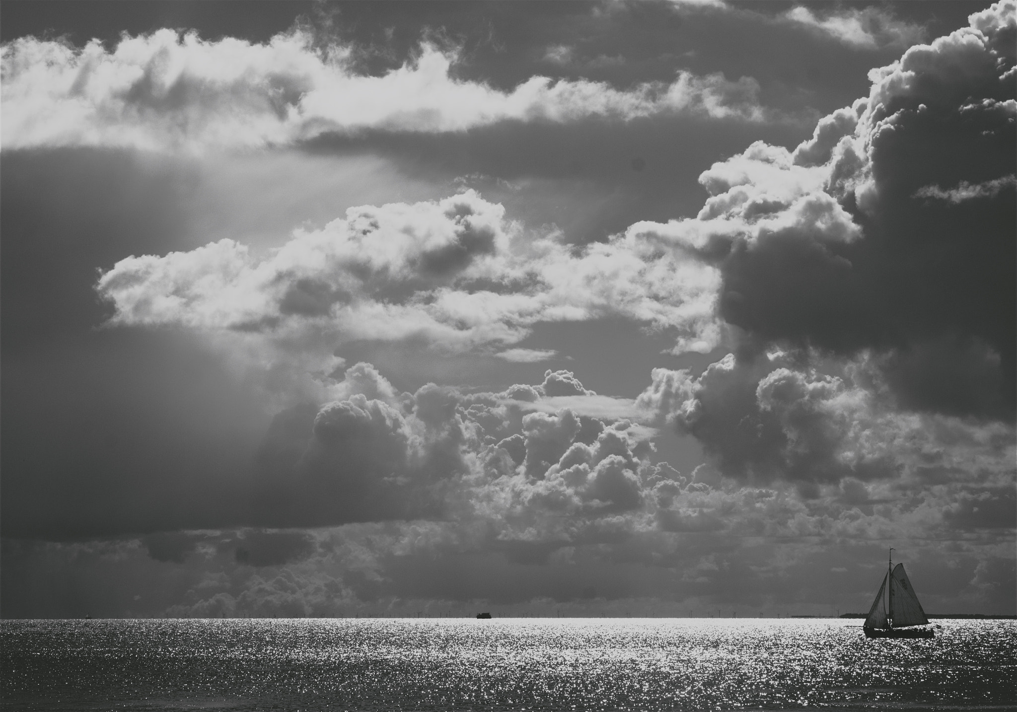 Canon EF 28-105mm f/3.5-4.5 USM sample photo. Volendam photography