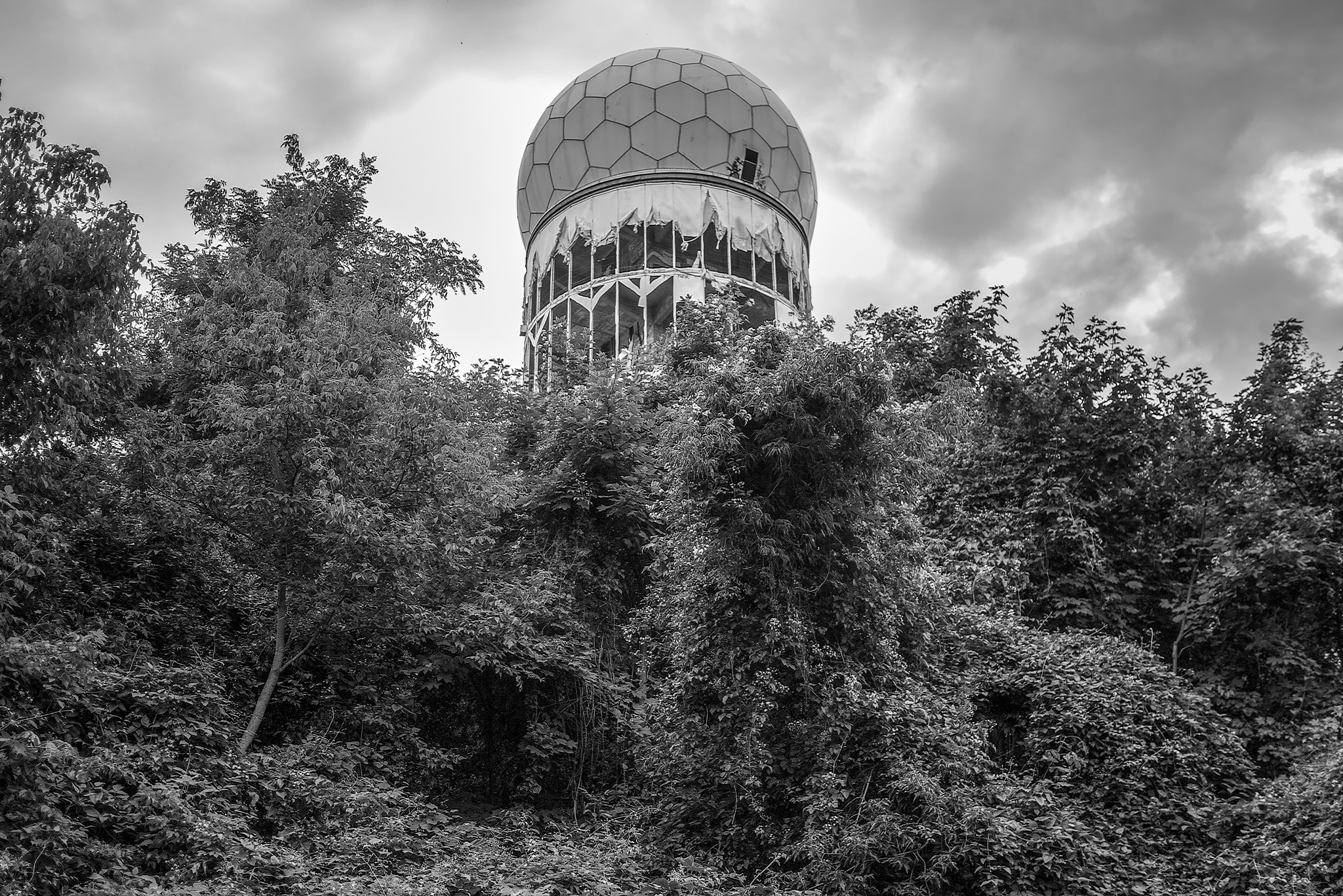 Panasonic Lumix DMC-GX1 + Panasonic Lumix G 20mm F1.7 ASPH sample photo. Teufelsberg, ex nsa listening station photography