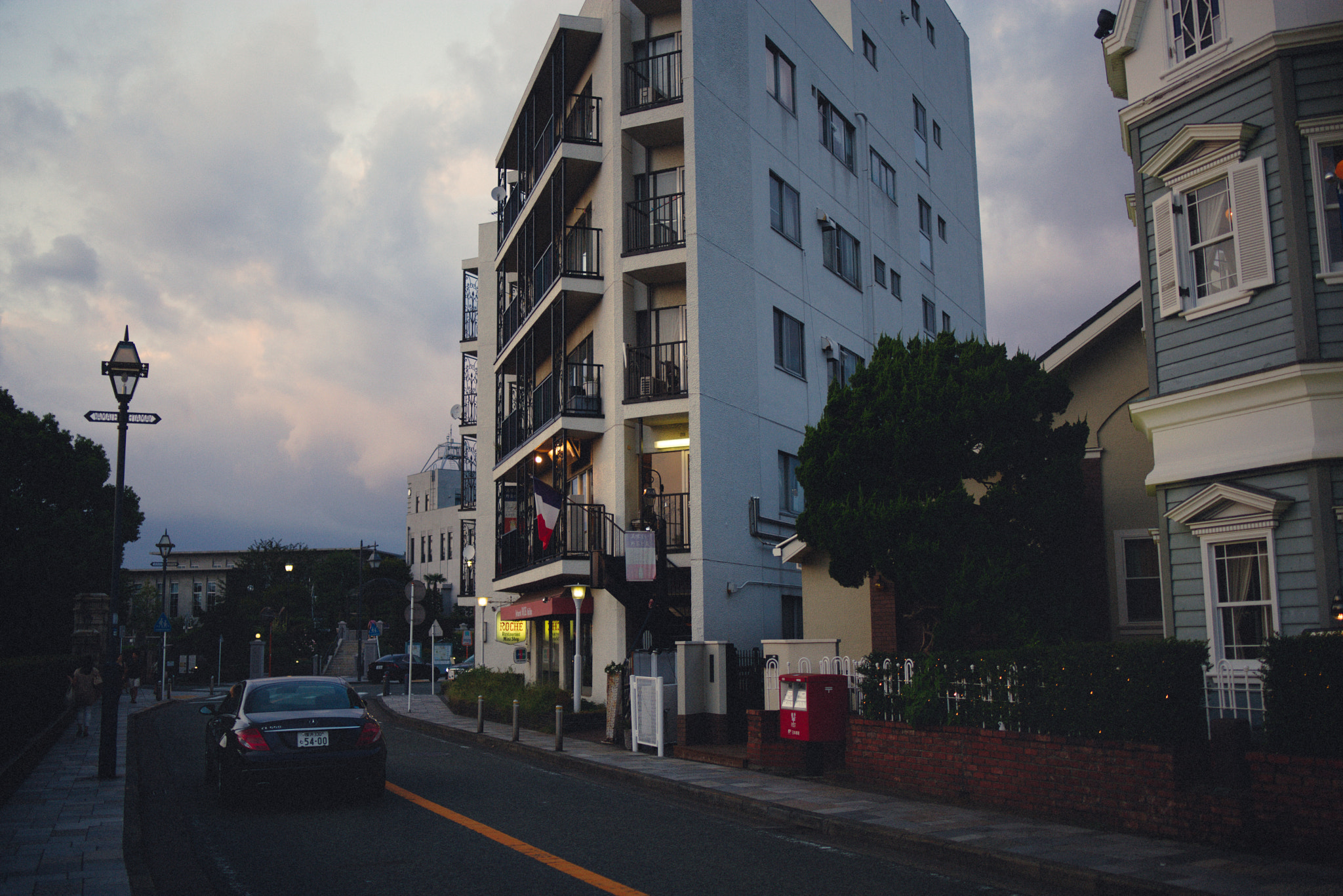 Tamron SP 35mm F1.8 Di VC USD sample photo. Yamate,aug 12,2016 photography