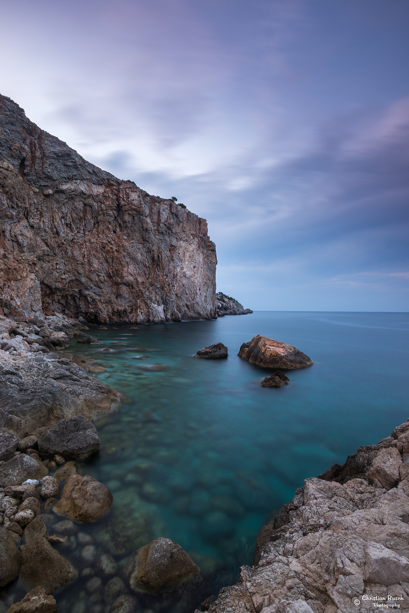 Nikon D800 + Nikon AF Nikkor 18-35mm F3.5-4.5D IF ED sample photo. Deep blue sea photography