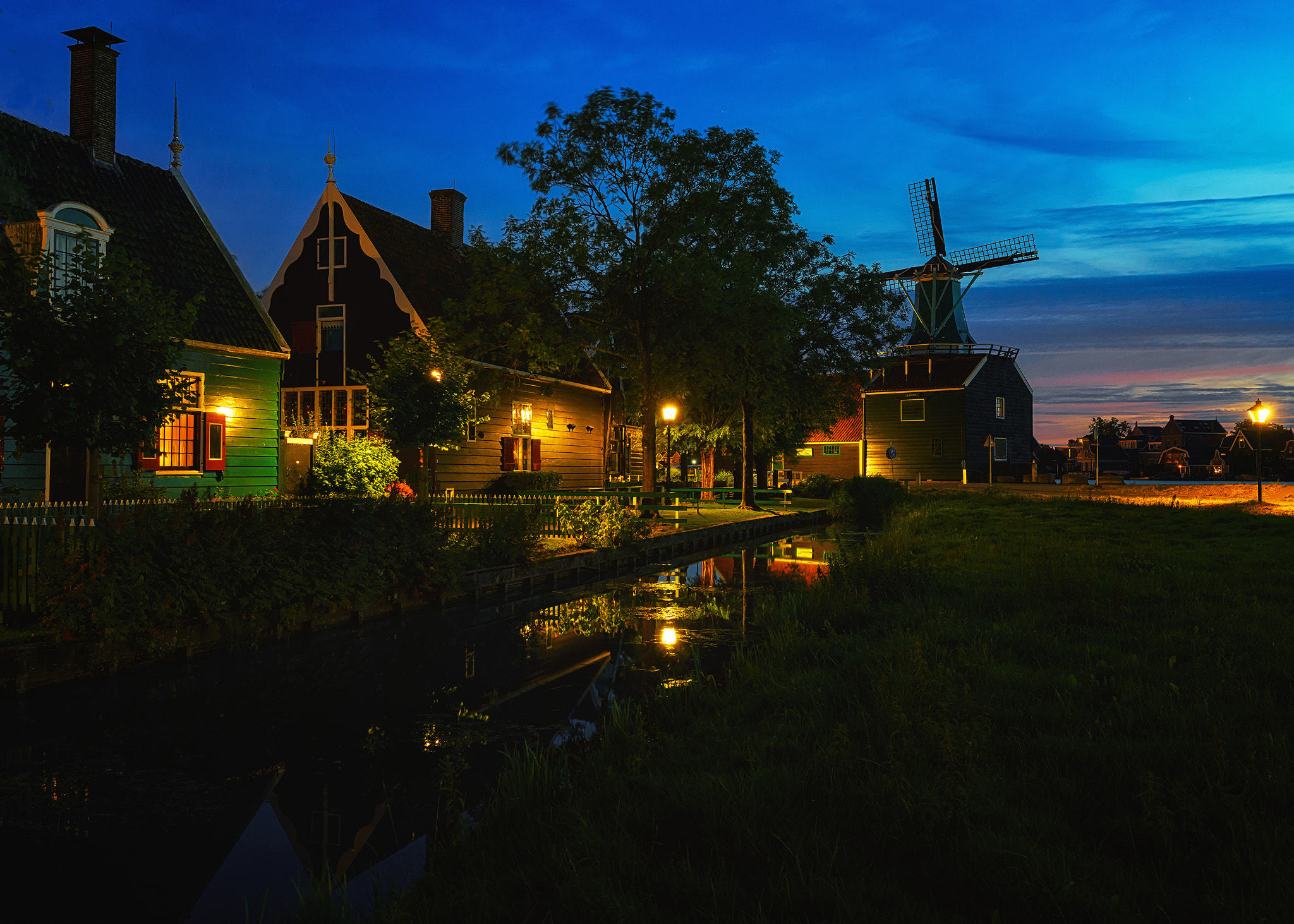 Sony a7R II + Canon EF 16-35mm F4L IS USM sample photo. The small world zaanse schans, like a fairytale .. photography