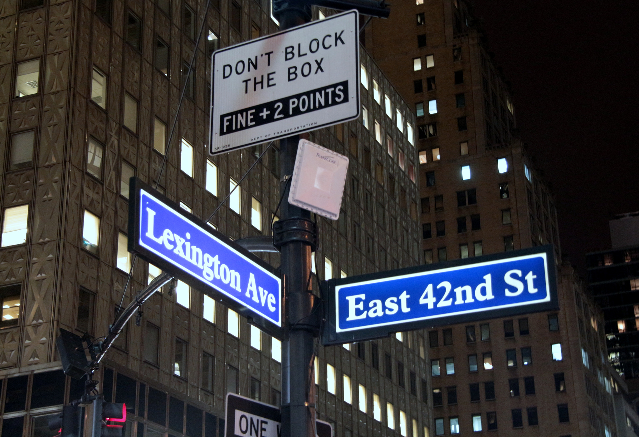 Canon EF-S 17-85mm F4-5.6 IS USM sample photo. 42nd street photography