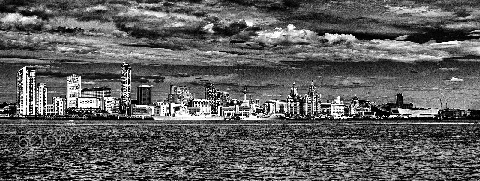 Canon EOS 450D (EOS Rebel XSi / EOS Kiss X2) sample photo. Liverpool waterfront photography