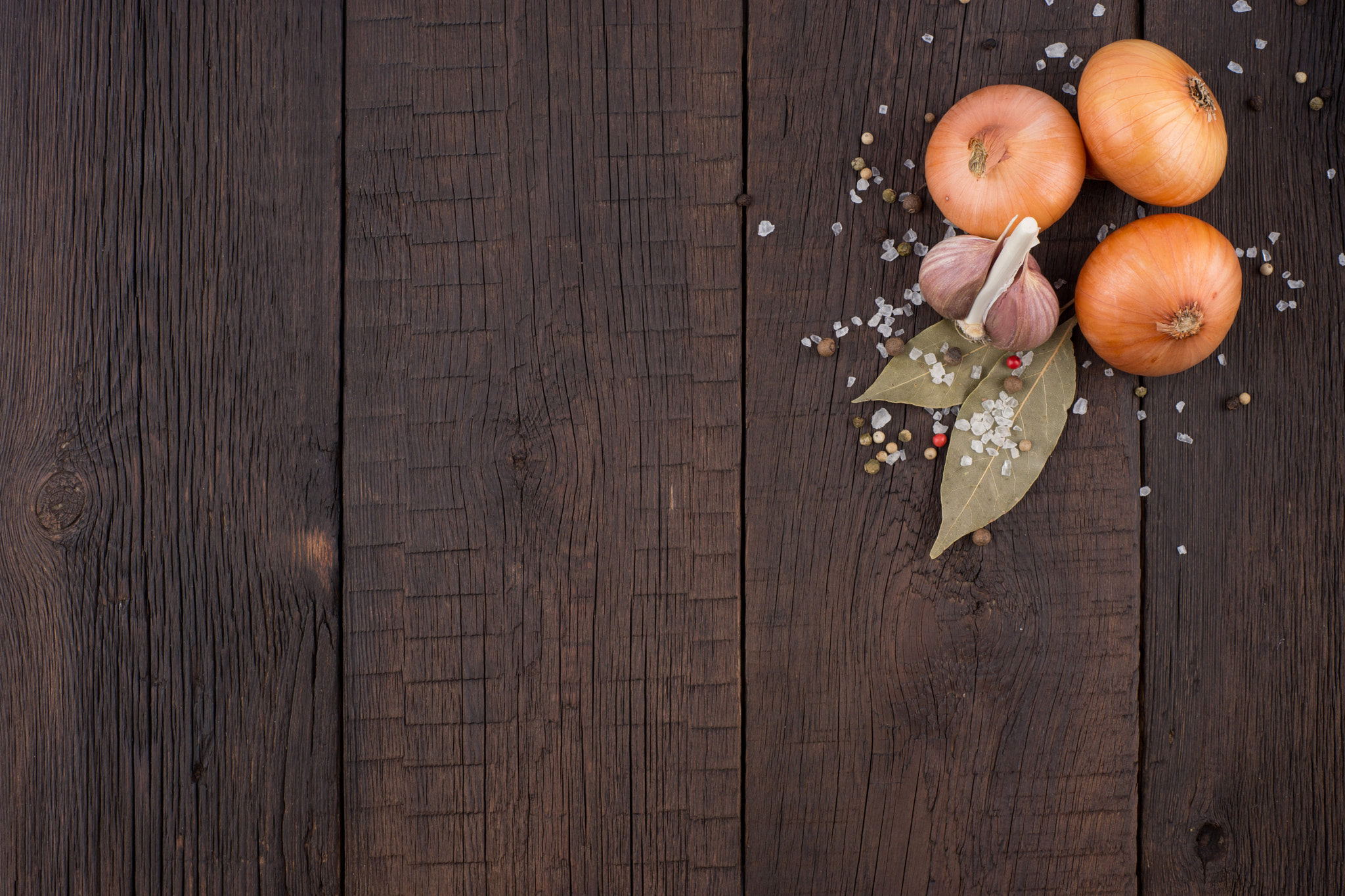 Sony a99 II + Minolta AF 50mm F1.7 sample photo. Onions, garlic and spices on an old wooden table. photography