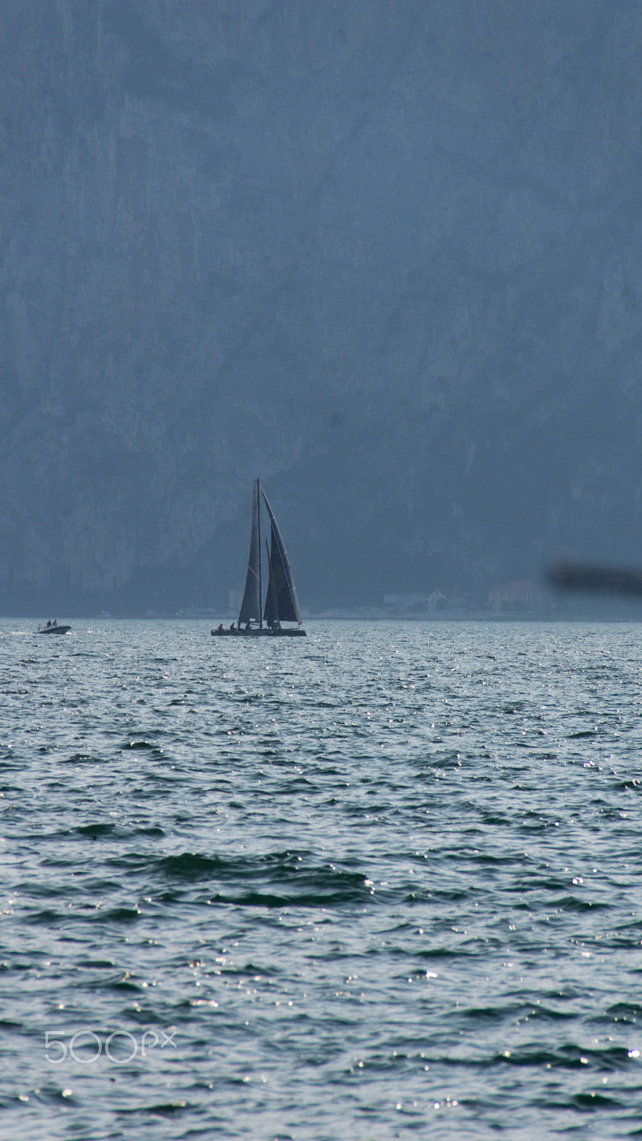 Sony SLT-A65 (SLT-A65V) + Sigma 18-250mm F3.5-6.3 DC OS HSM sample photo. Lago di garda photography