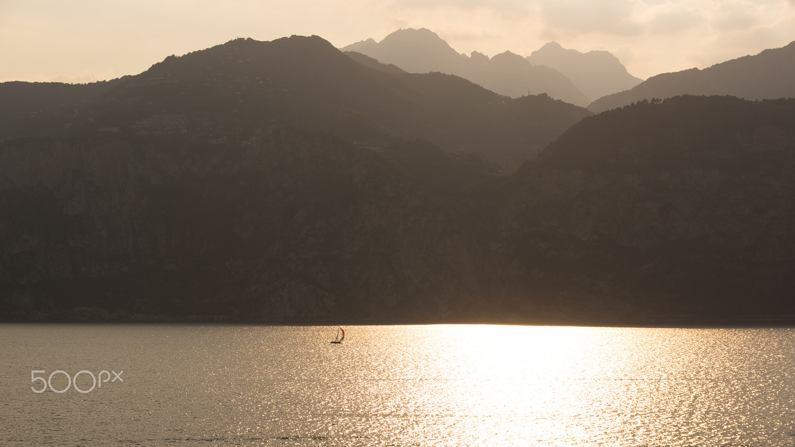 Sony SLT-A65 (SLT-A65V) + Tamron AF 28-105mm F4-5.6 [IF] sample photo. Lago di garda photography