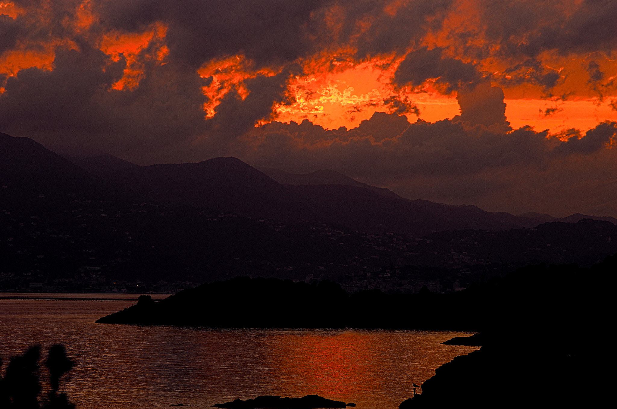 Nikon D700 + Manual Lens No CPU sample photo. Storm sky on the gulf photography