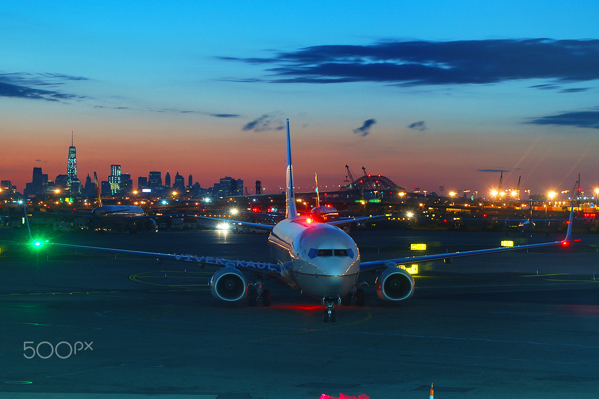 Nikon D50 sample photo. United airlines 737-924(er) n66808 @ ewr photography
