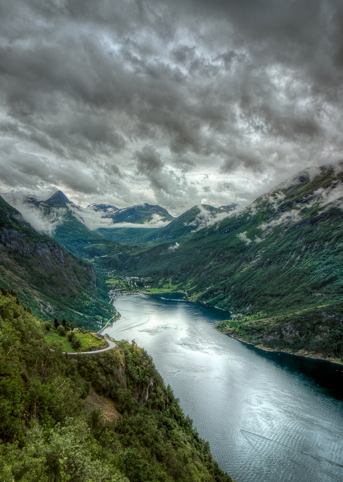 Pentax K10D sample photo. Geiranger.jpg photography