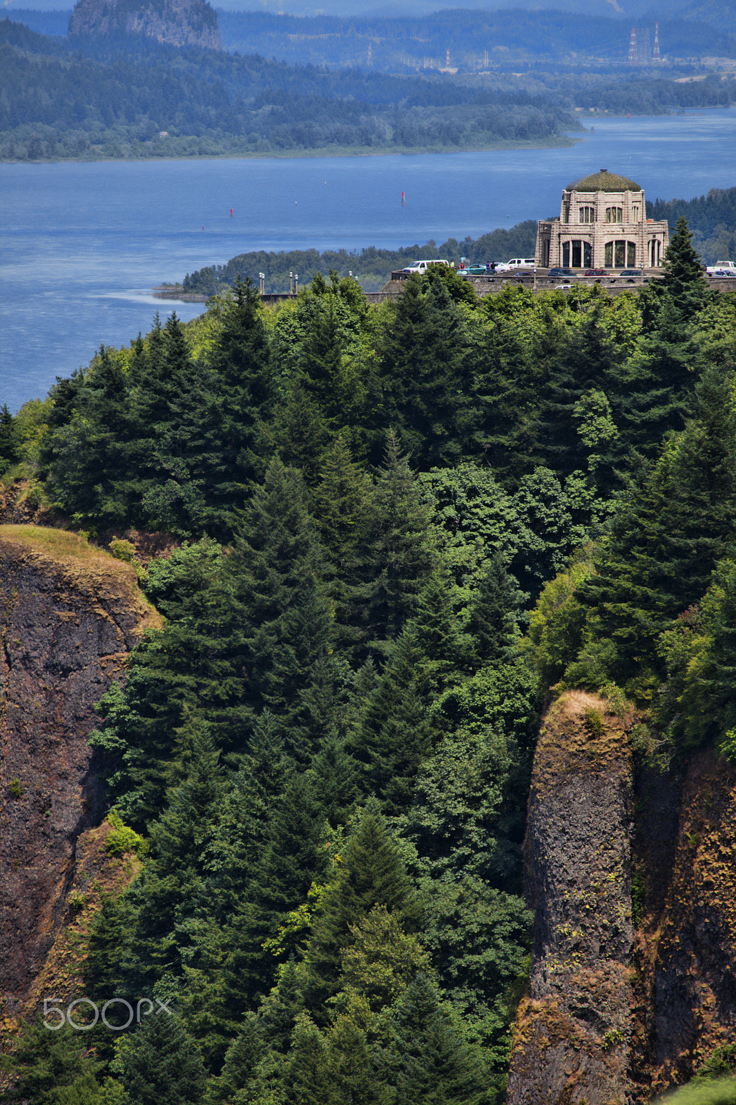 Canon EF 100-400mm F4.5-5.6L IS USM sample photo. View of vista house photography