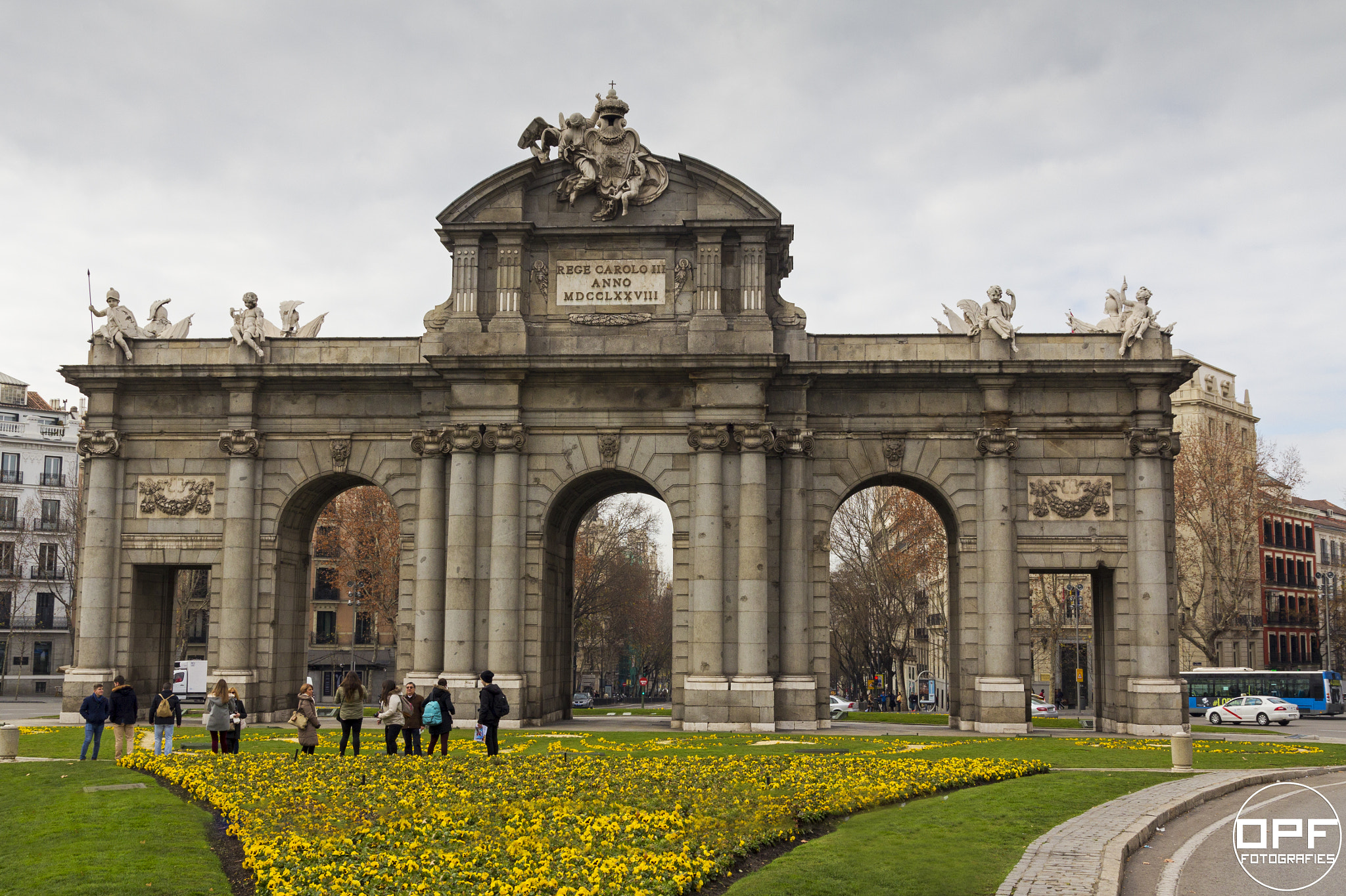 Sigma 17-70mm F2.8-4 DC Macro OS HSM sample photo. La puerta de alcalá photography
