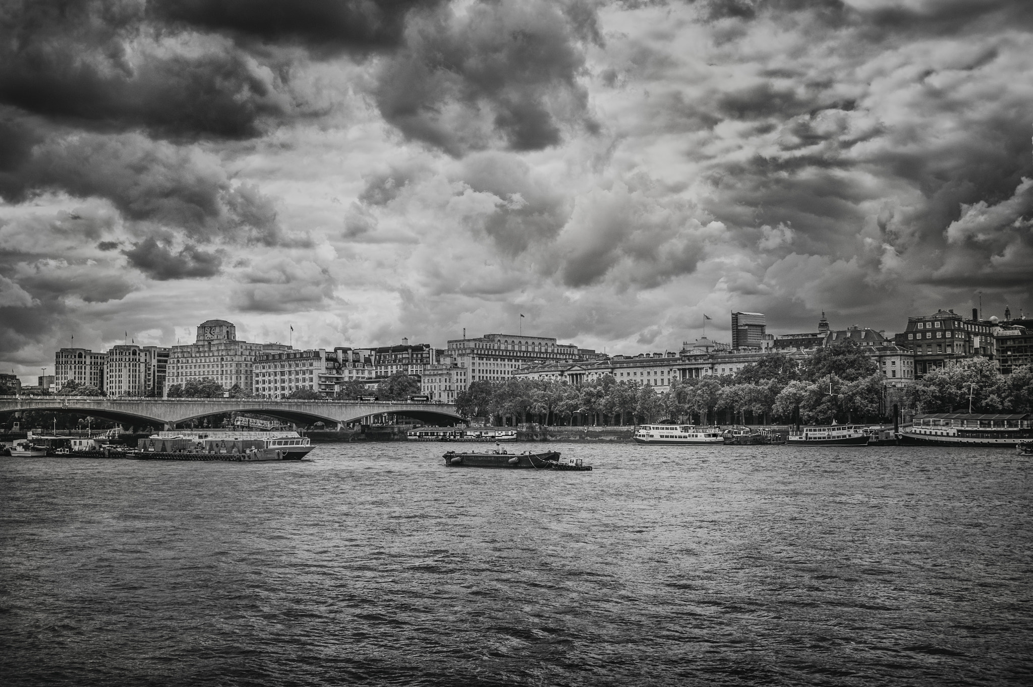 AF Zoom-Nikkor 28-105mm f/3.5-4.5D IF sample photo. A view of westminster photography