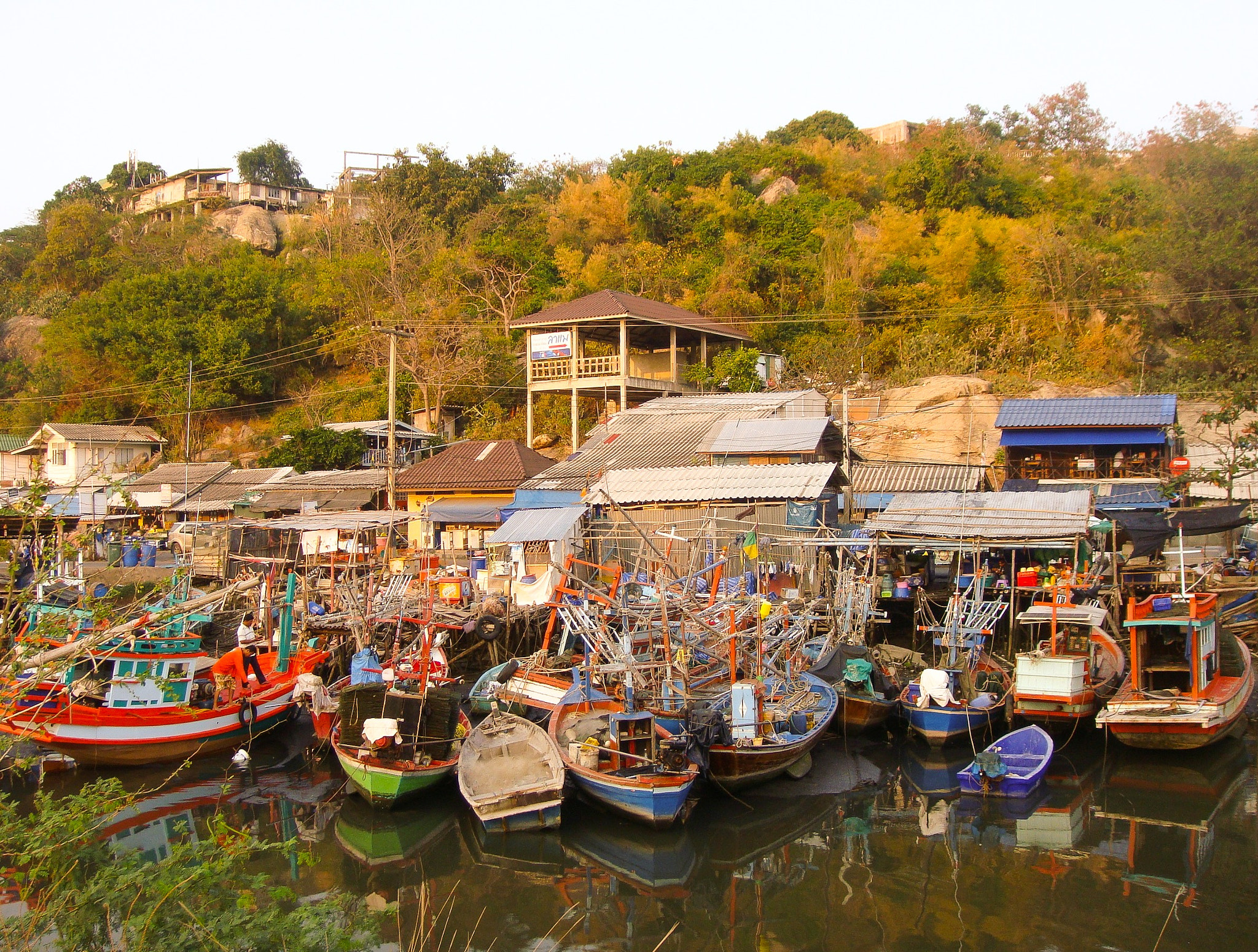 Sony DSC-T77 sample photo. Fishmarket near hua hin thailand photography