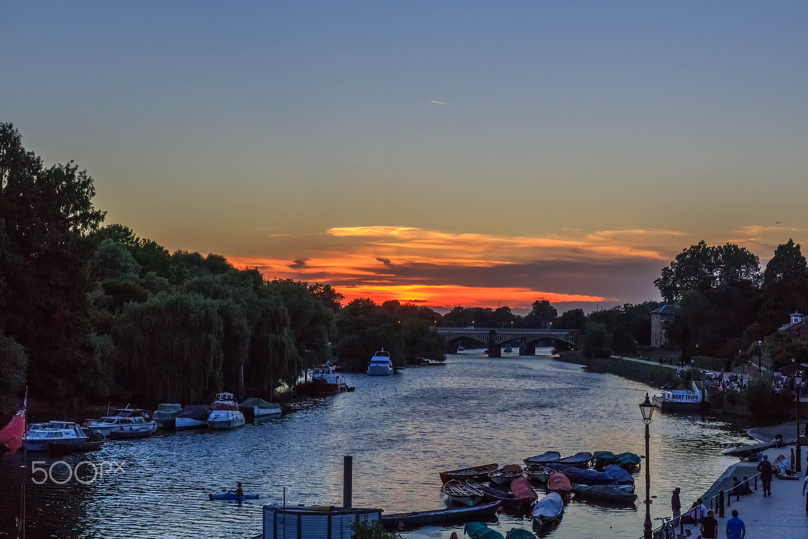 Canon EOS 1200D (EOS Rebel T5 / EOS Kiss X70 / EOS Hi) + Canon EF 40mm F2.8 STM sample photo. Richmond sunset photography