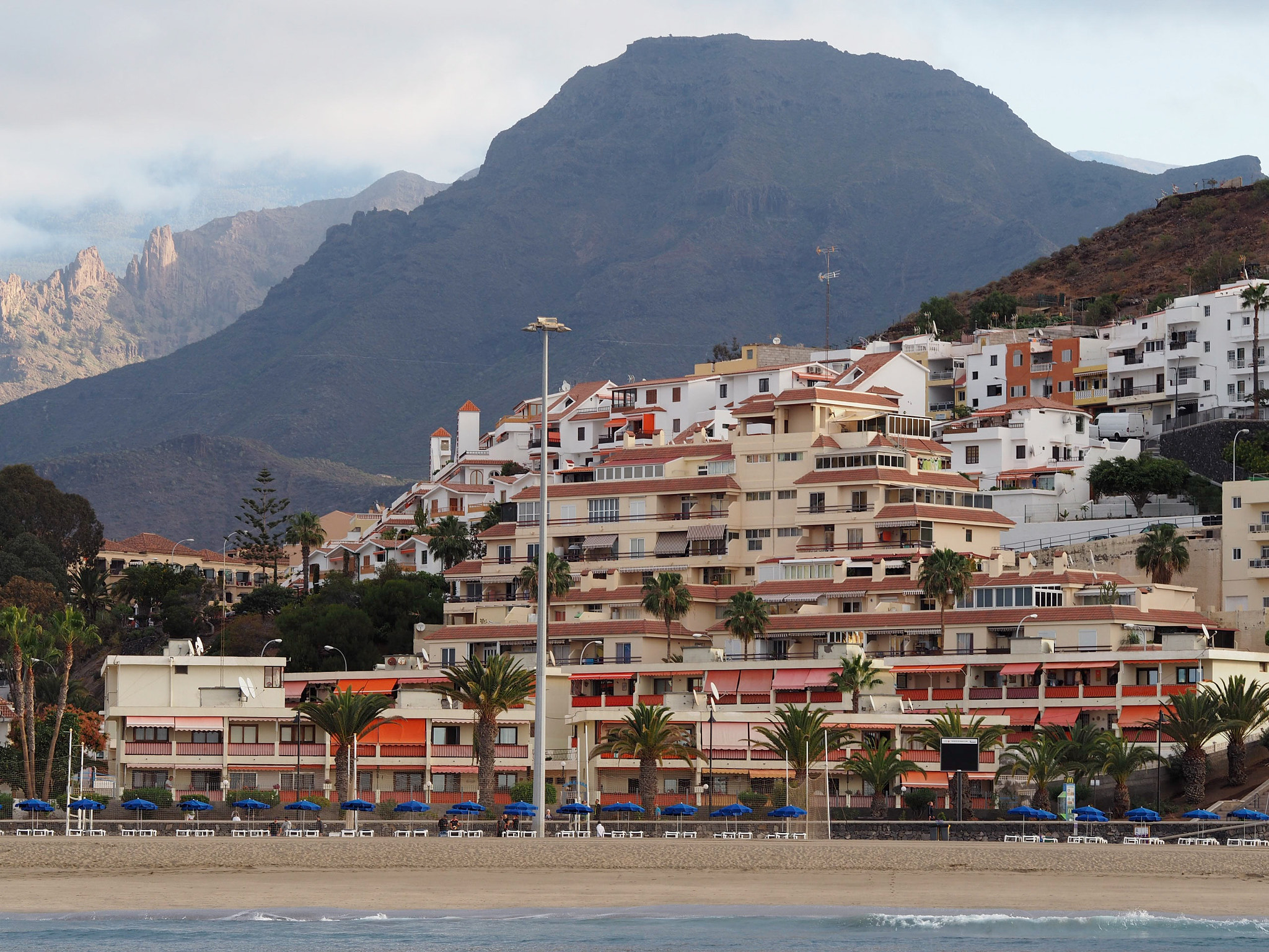 Olympus OM-D E-M5 II + Olympus M.Zuiko Digital ED 75mm F1.8 sample photo. Tenerife photography