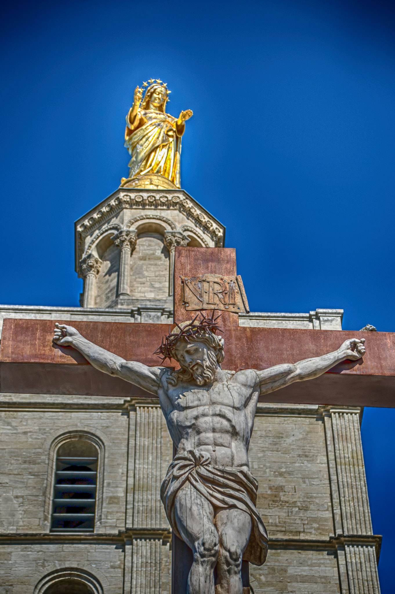 Sigma 28-300mm F3.5-6.3 DG Macro sample photo. La vierge marie et jésus photography
