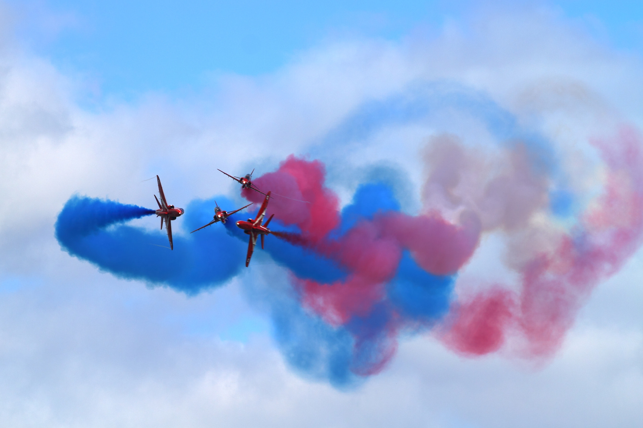 Canon EF 70-300mm F4-5.6 IS USM sample photo. Red arrows-rennes air show photography
