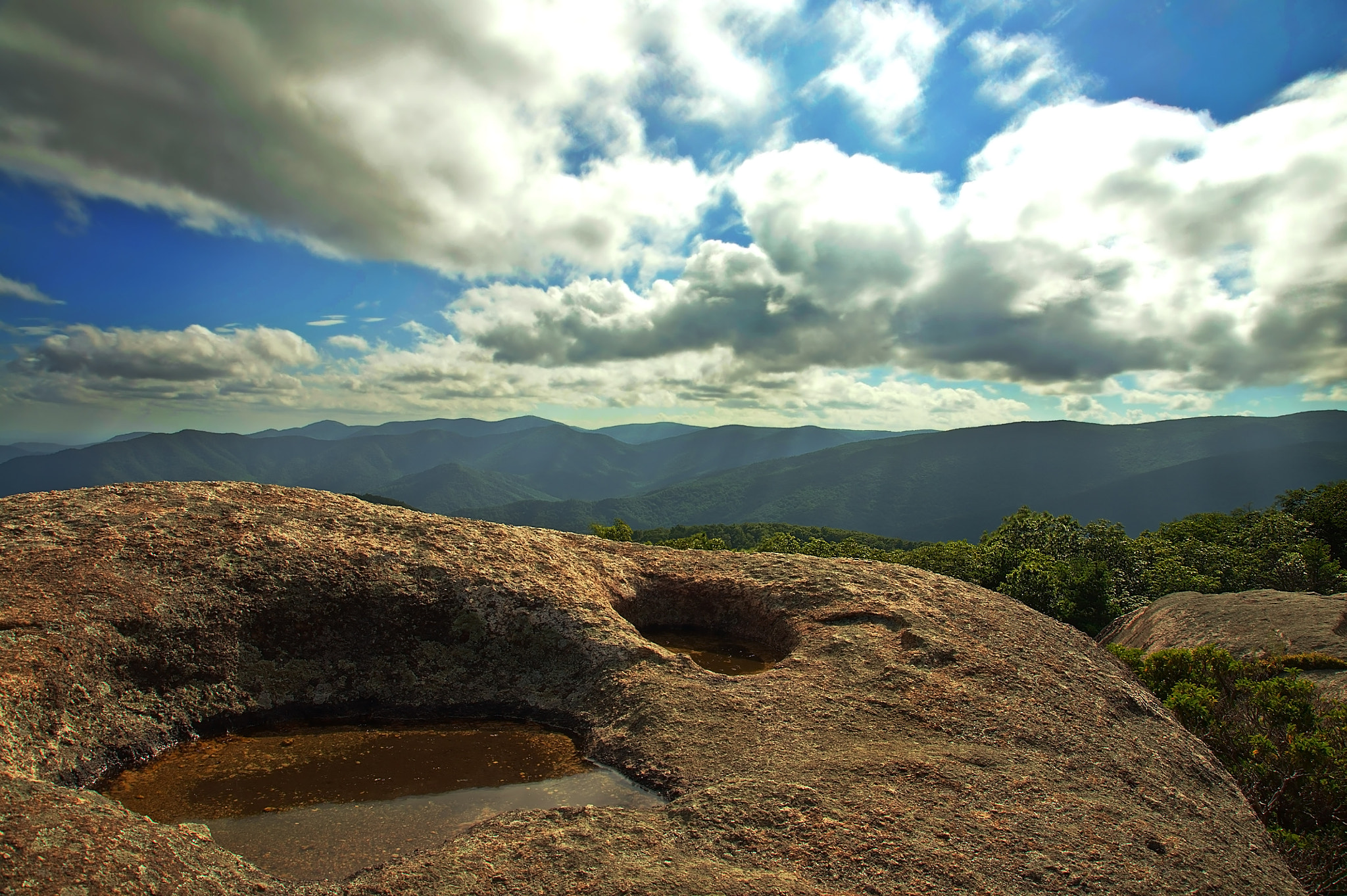 Sony Alpha DSLR-A700 sample photo. Blue ridge mountain photography